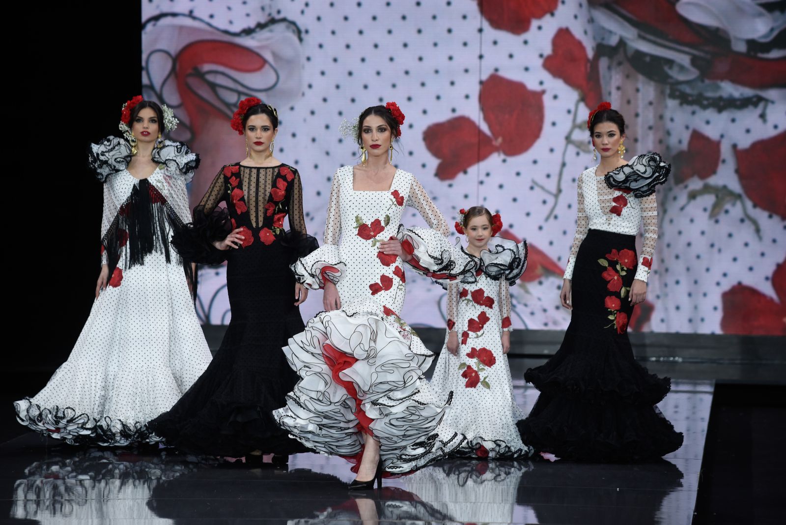 El desfile de Sara Benítez en SIMOF 2023, todas las fotos