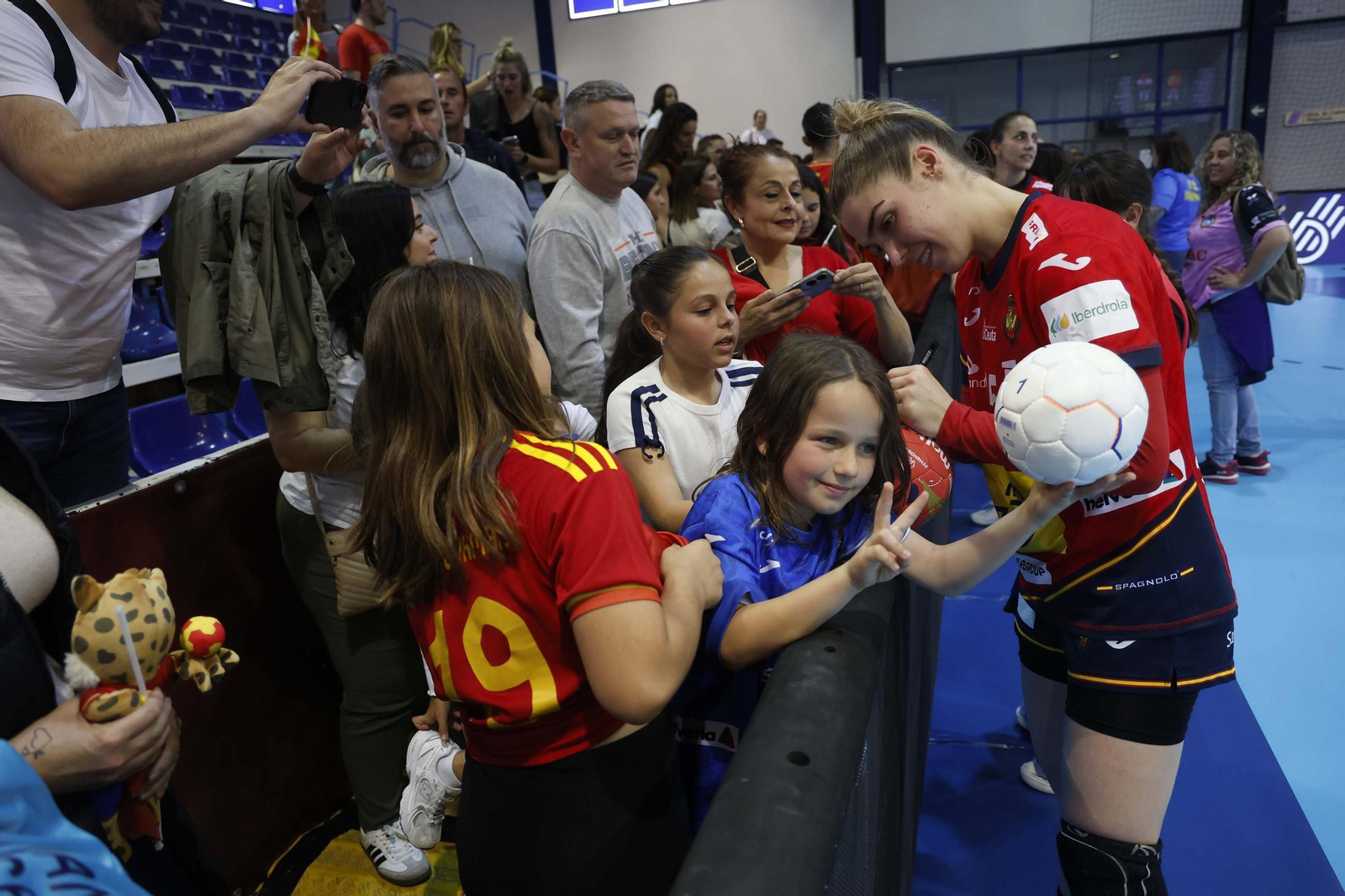 Las fotos del España Croacia de clasificación para el Mundial femenino de balonmano, en Algeciras