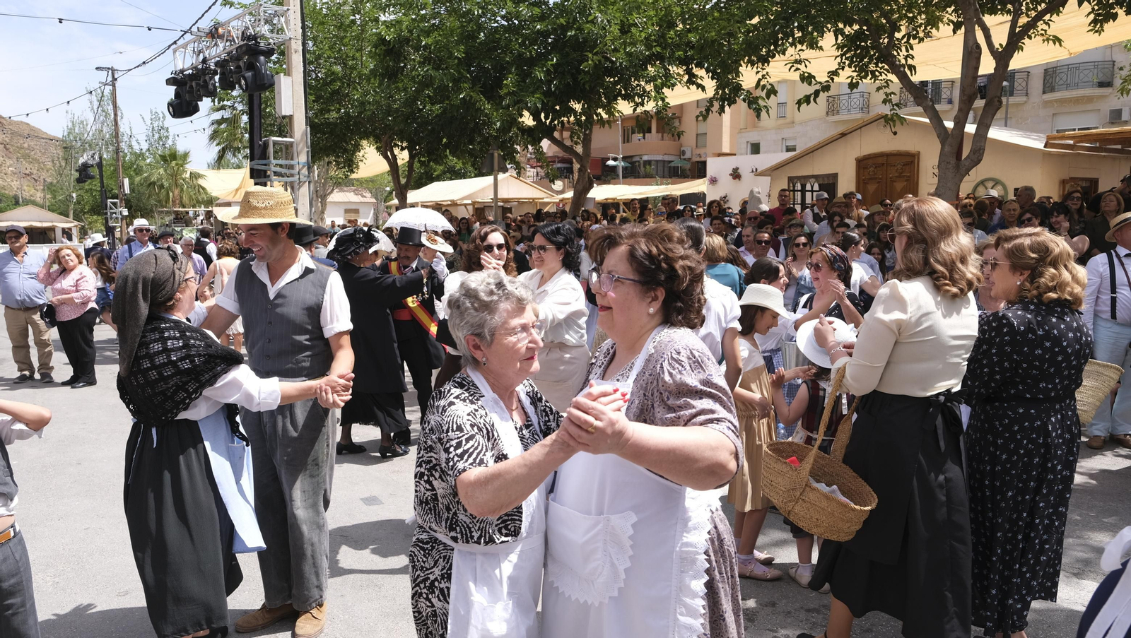 Imágenes de la recreación histórica Canteros y Caciques, en Macael