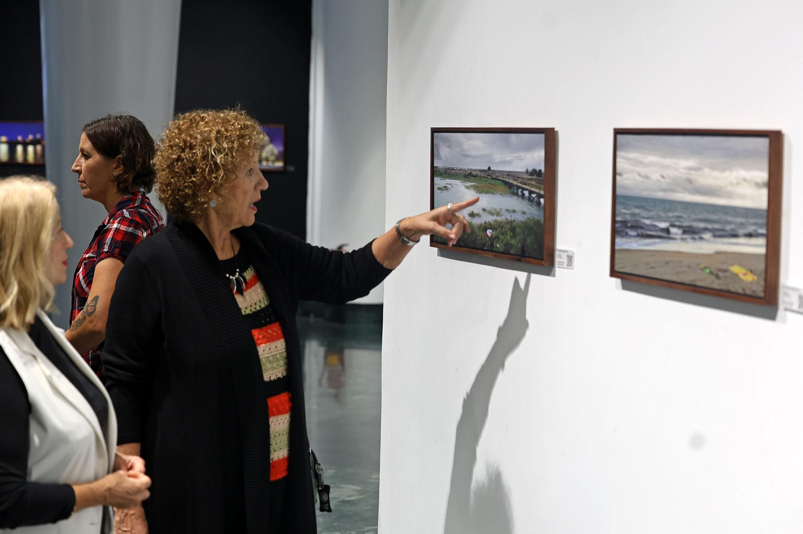 Imágenes de la exposición fotográfica 'Ítems de dudable belleza' del fotógrafo Rafael E.Cárdenas