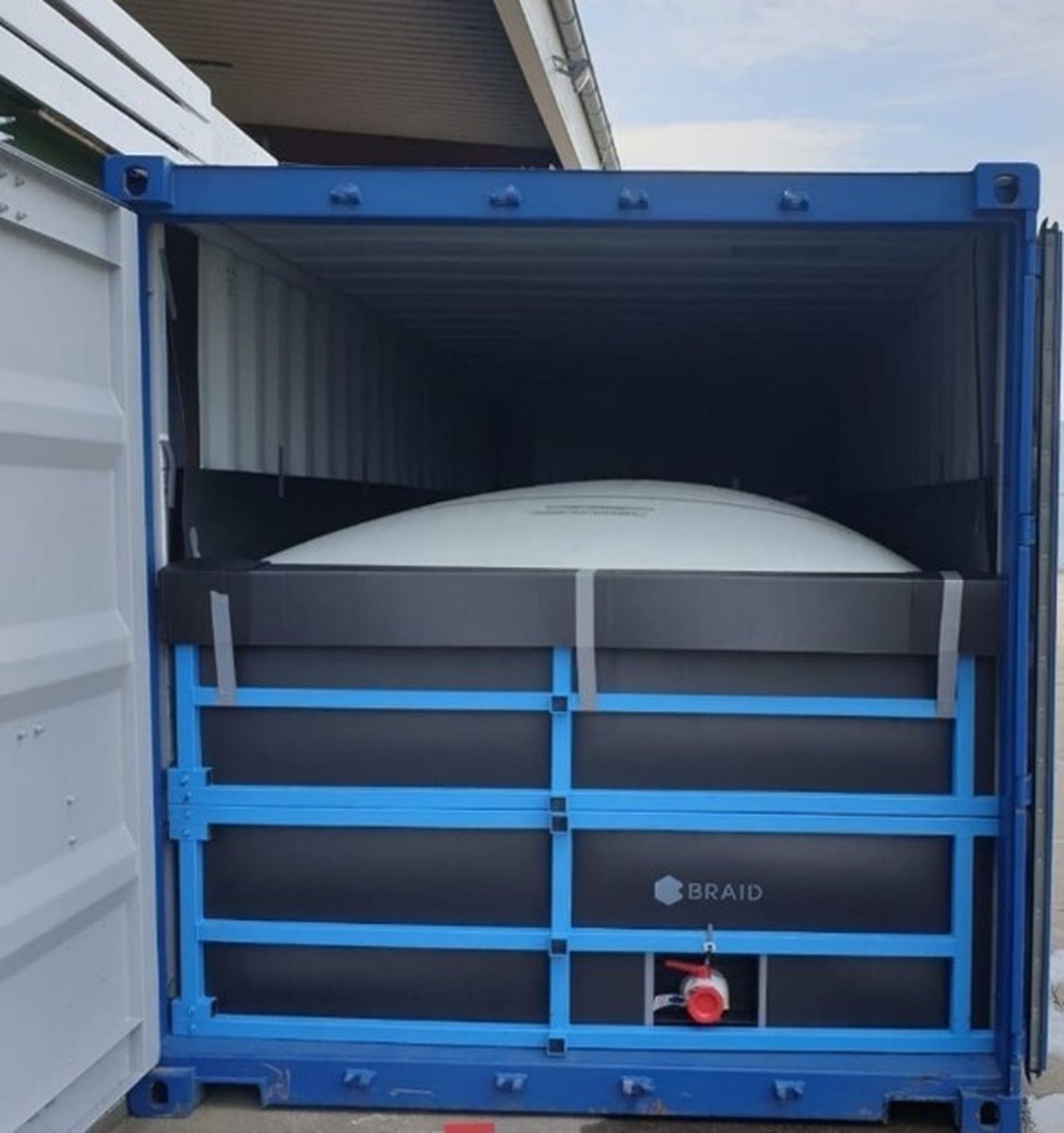 El flexitank reciclado de Cepsa Química.