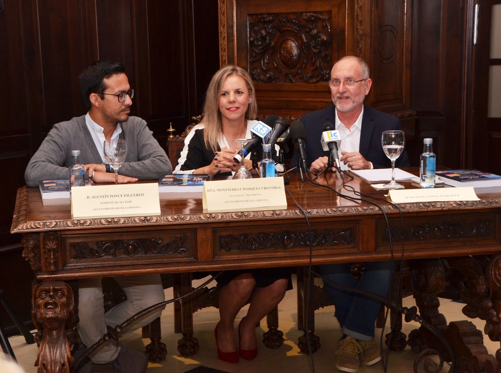Presentación del libro 'ISLA CRISTINA Por los caminos de la historia'.