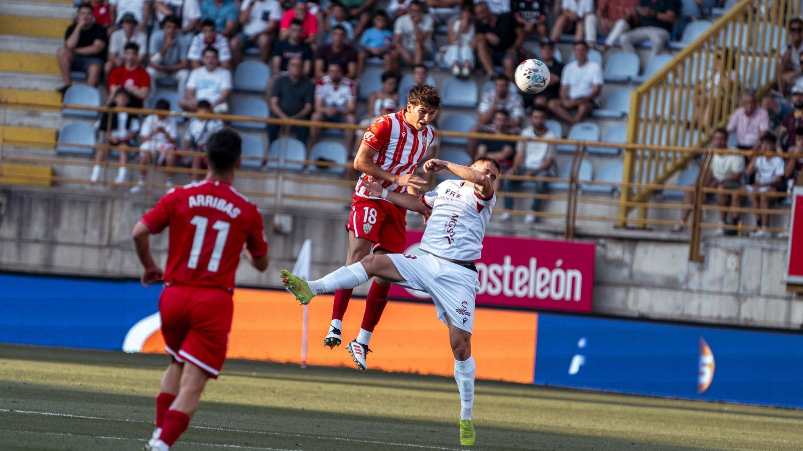 Bonini realizó frente a la Cultural Leonesa su debut como rojiblanco, partiendo de inicio en el Reino de León.