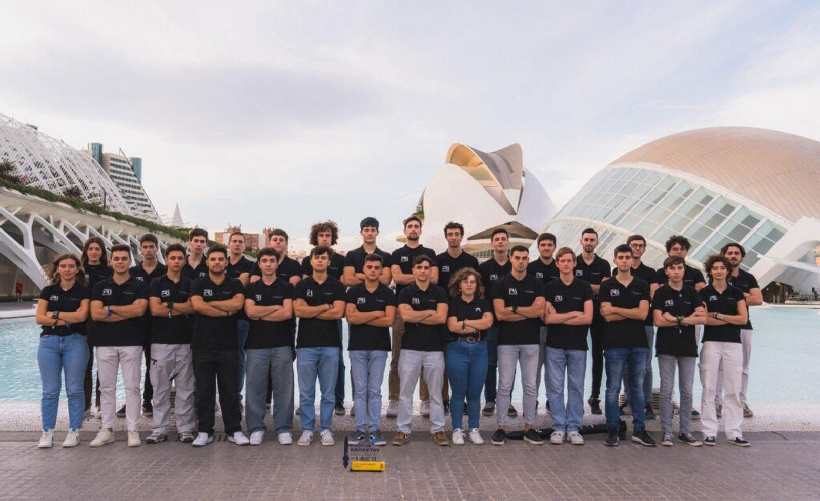 Equipo de la Universidad Politécnica de Valencia que lanzará el cohete.