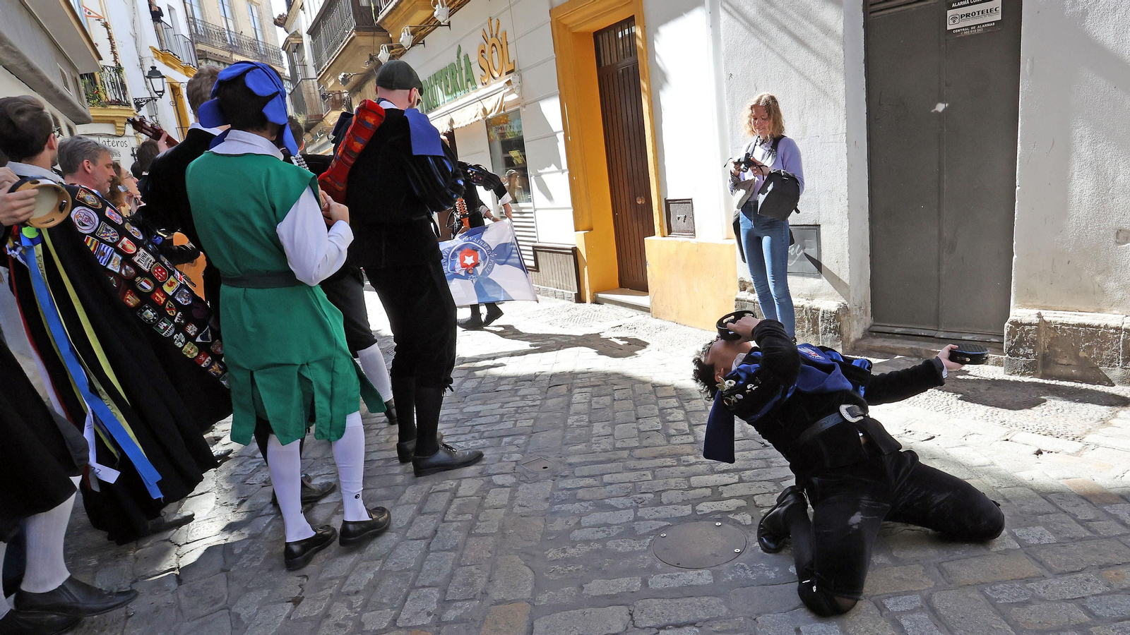 Gran ambiente en el Certamen Internacional de Tunas ‘Jerez, Tierra de Vinos’