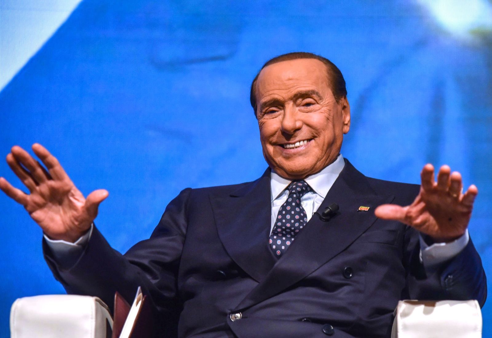 Foto de archivo del líder de Forza Italia y tres veces primer ministro de Italia, Silvio Berlusconi.