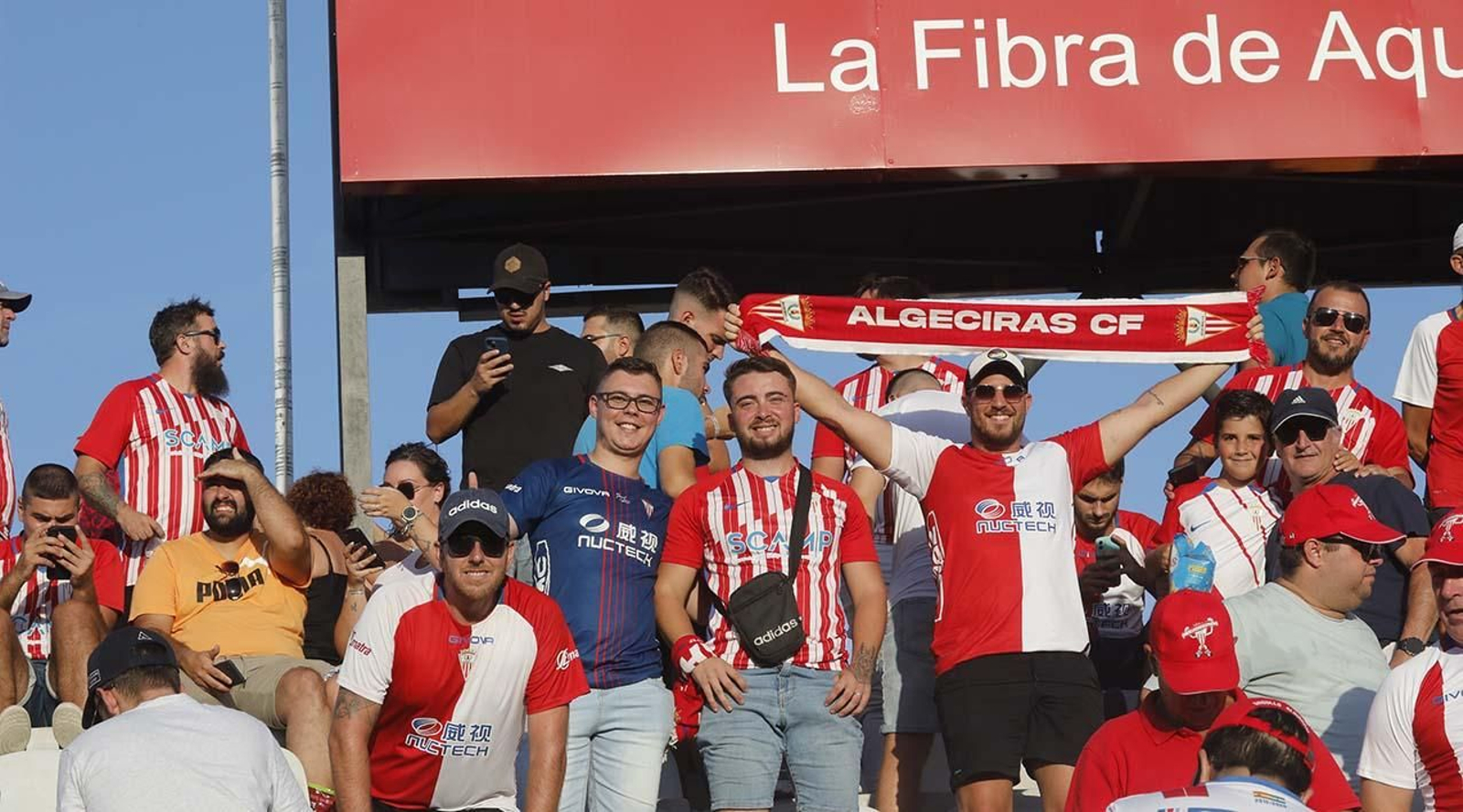Búscate entre los aficionados del Algeciras CF - Sevilla Atlético en el Nuevo Mirador