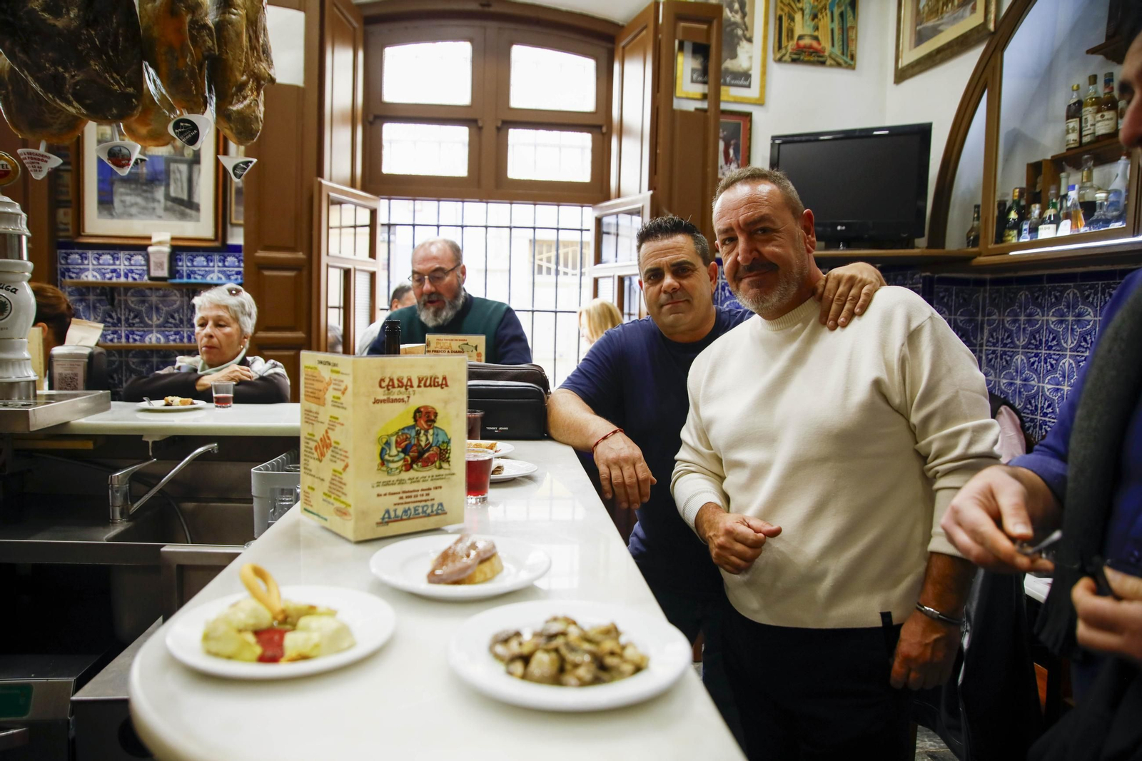 Bodegas y tabernas castizas de Almería, en imágenes