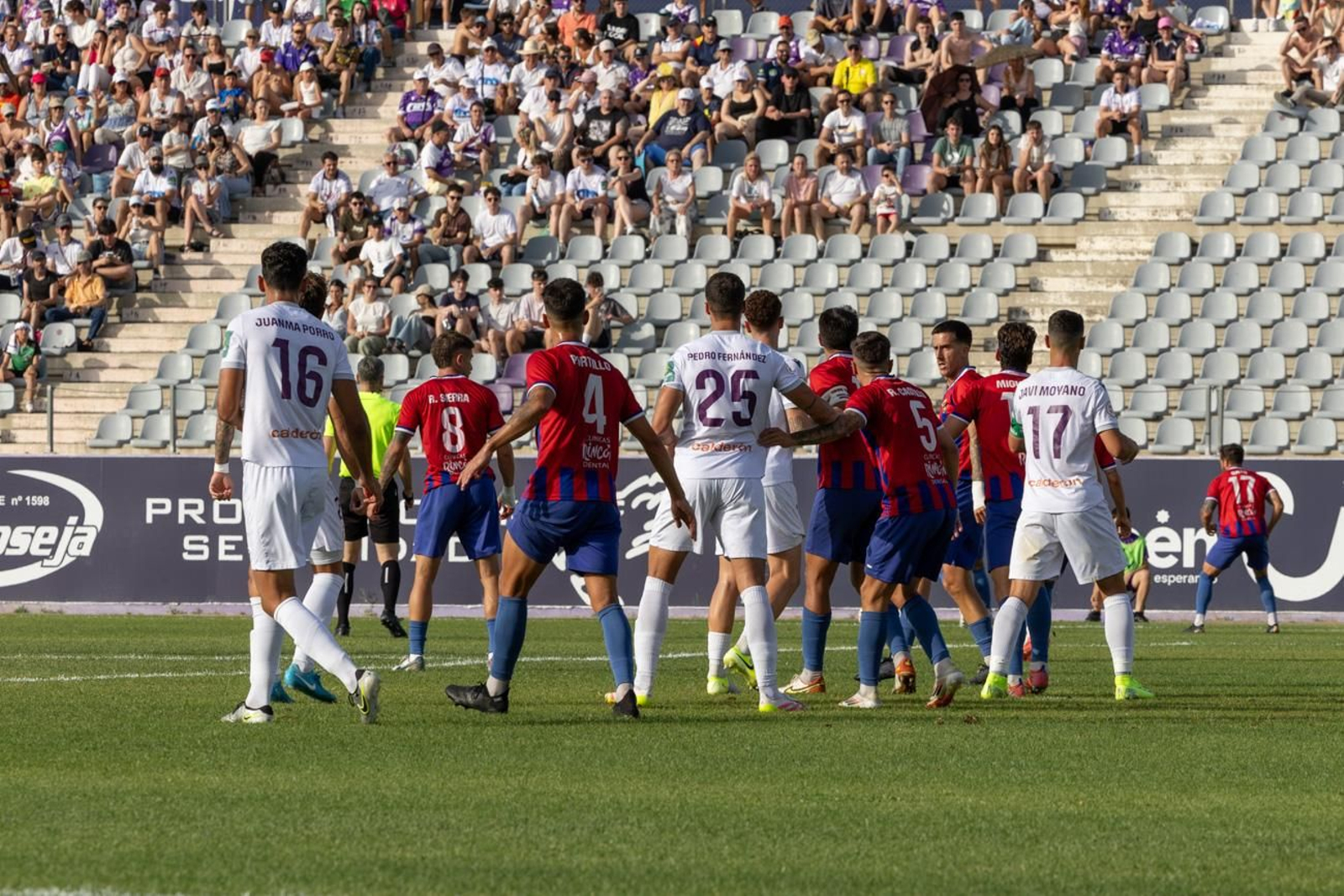 El triunfo del Real Jaén ante la UD Torre del Mar, en imágenes El triunfo del Real Jaén ante la UD Torre del Mar, en imágenes