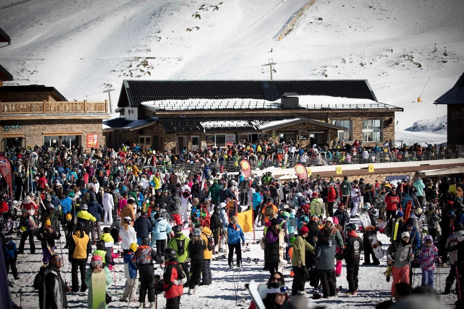 Conciertos para hoy sábado en Granada: Malú y electrónica en Sierra Nevada