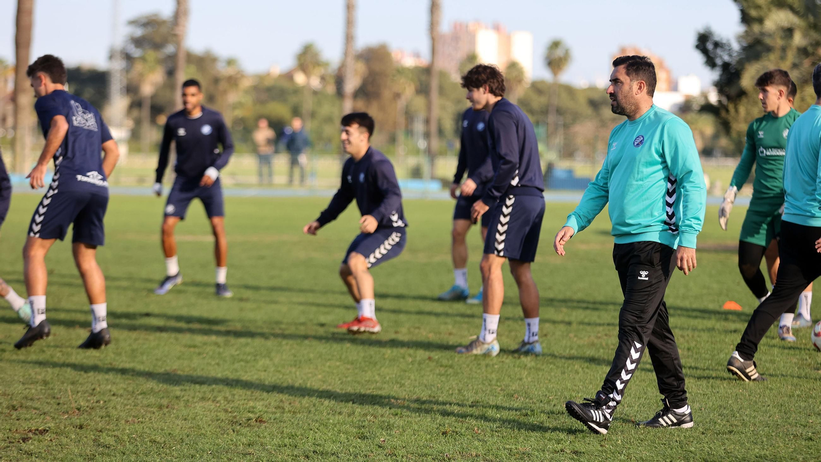 Primer entrenamiento de Antonio Fernández Rivadulla al mando del Xerez DFC