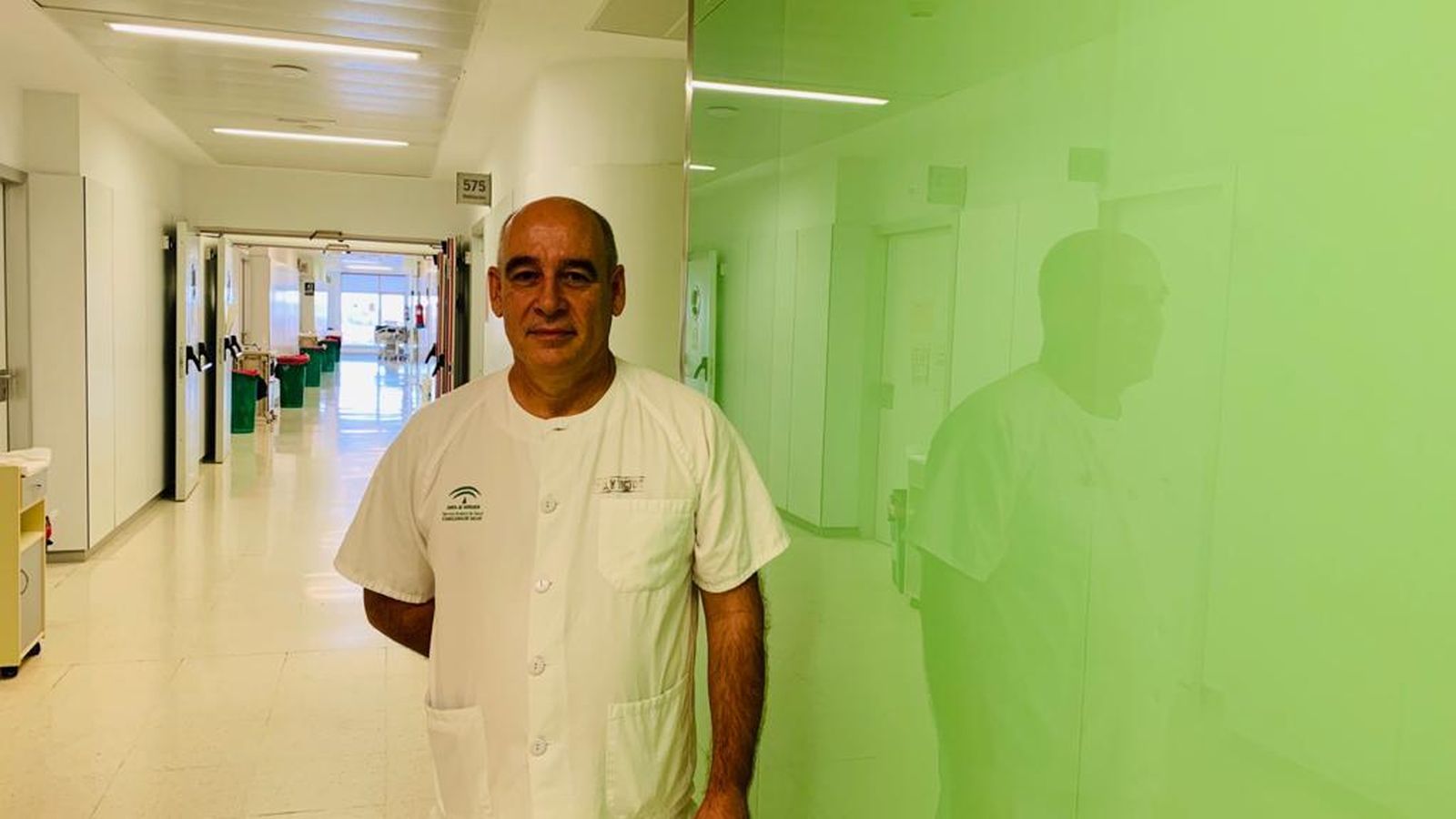 Martín López, enfermero del Clínico, destaca que han podido ayudar a pacientes y familias más que nunca.