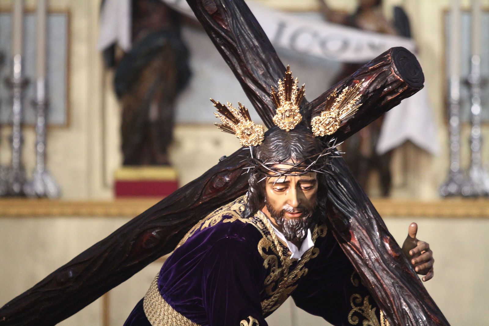 El Polvorín se está celebrando el quinario de las Tres Caídas.