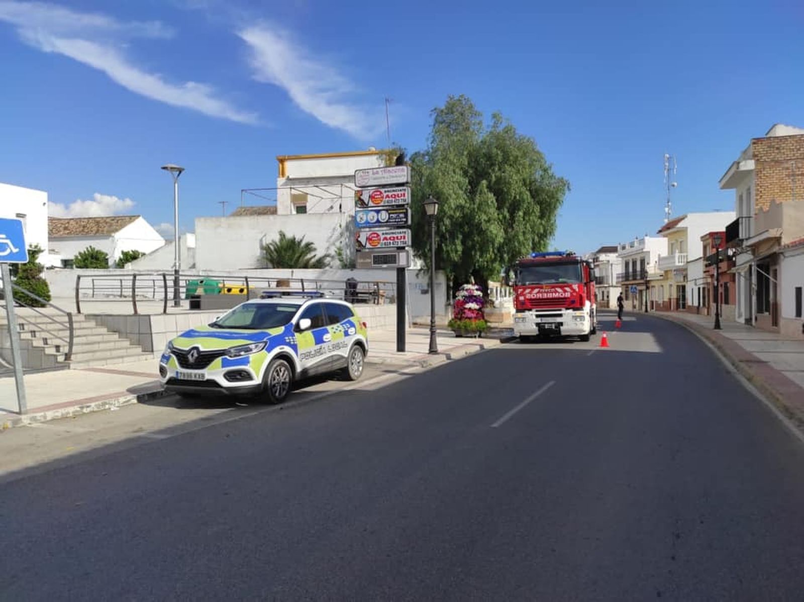 Un coche de la Policía Local de Guillena en una actuación