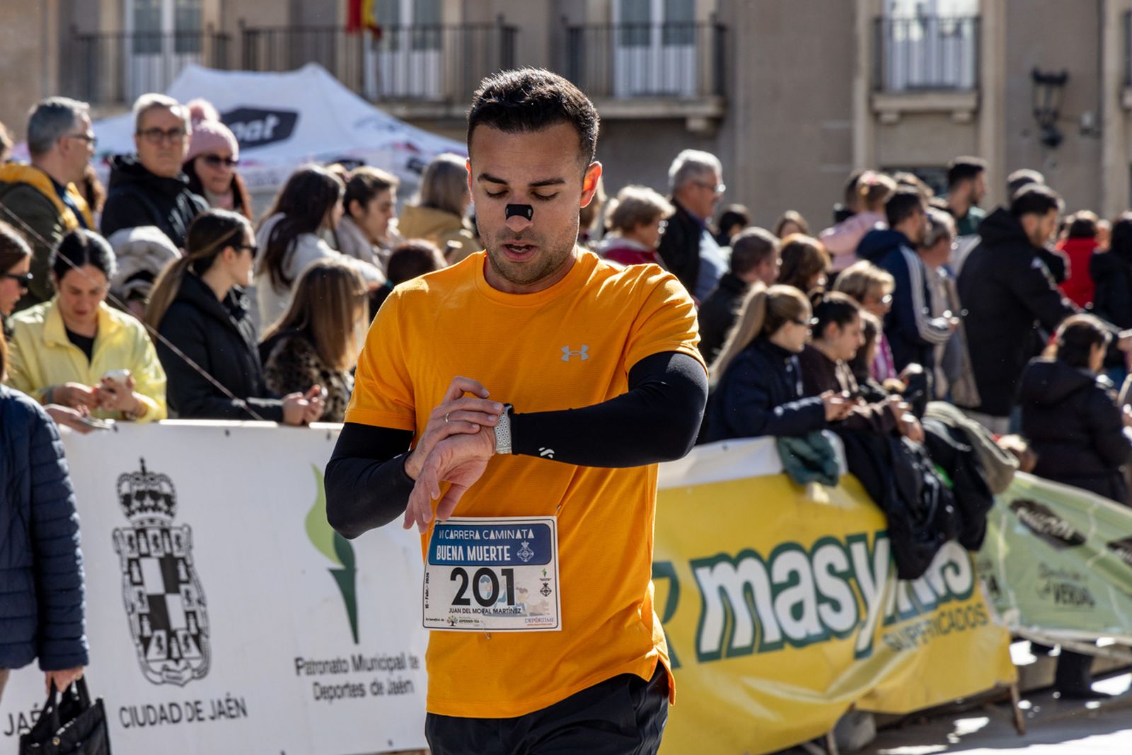 En imágenes: deporte y solidaridad se dan la mano en la VI Carrera-Caminata de la Hermandad de la Buena Muerte (1)