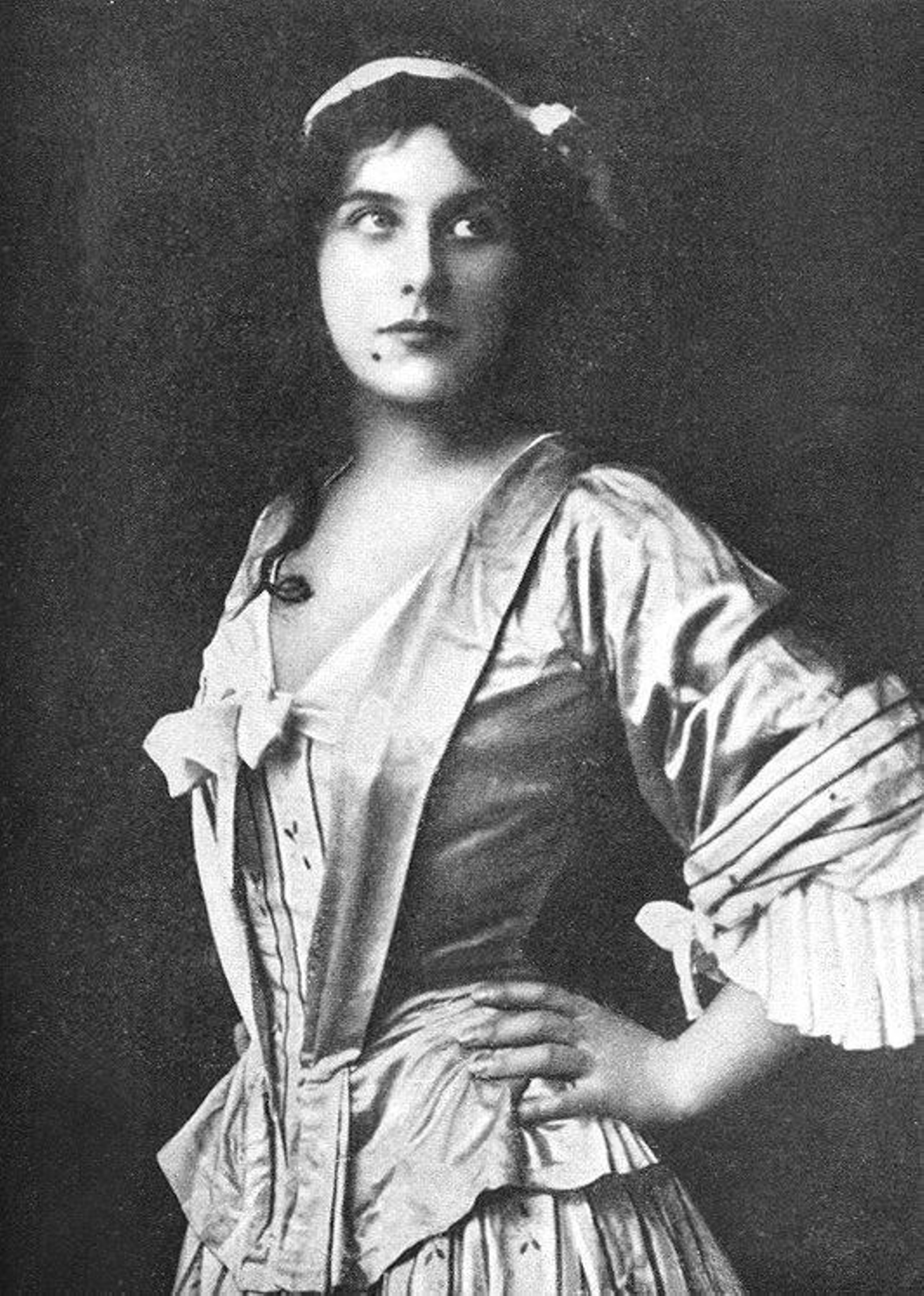 Geraldine Farrar en la ópera Manon,  en 1909, en el Metropolitan.