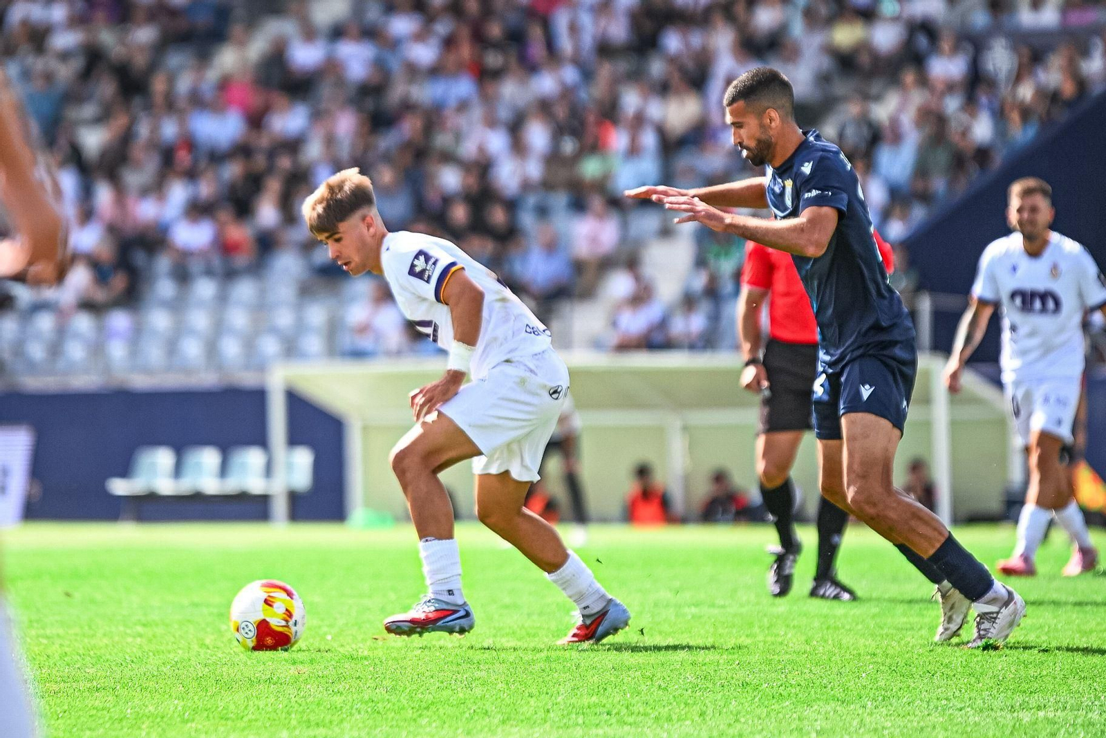 La afición lagarta en el empate entre el Real Jaén y UD Melilla, en imágenes