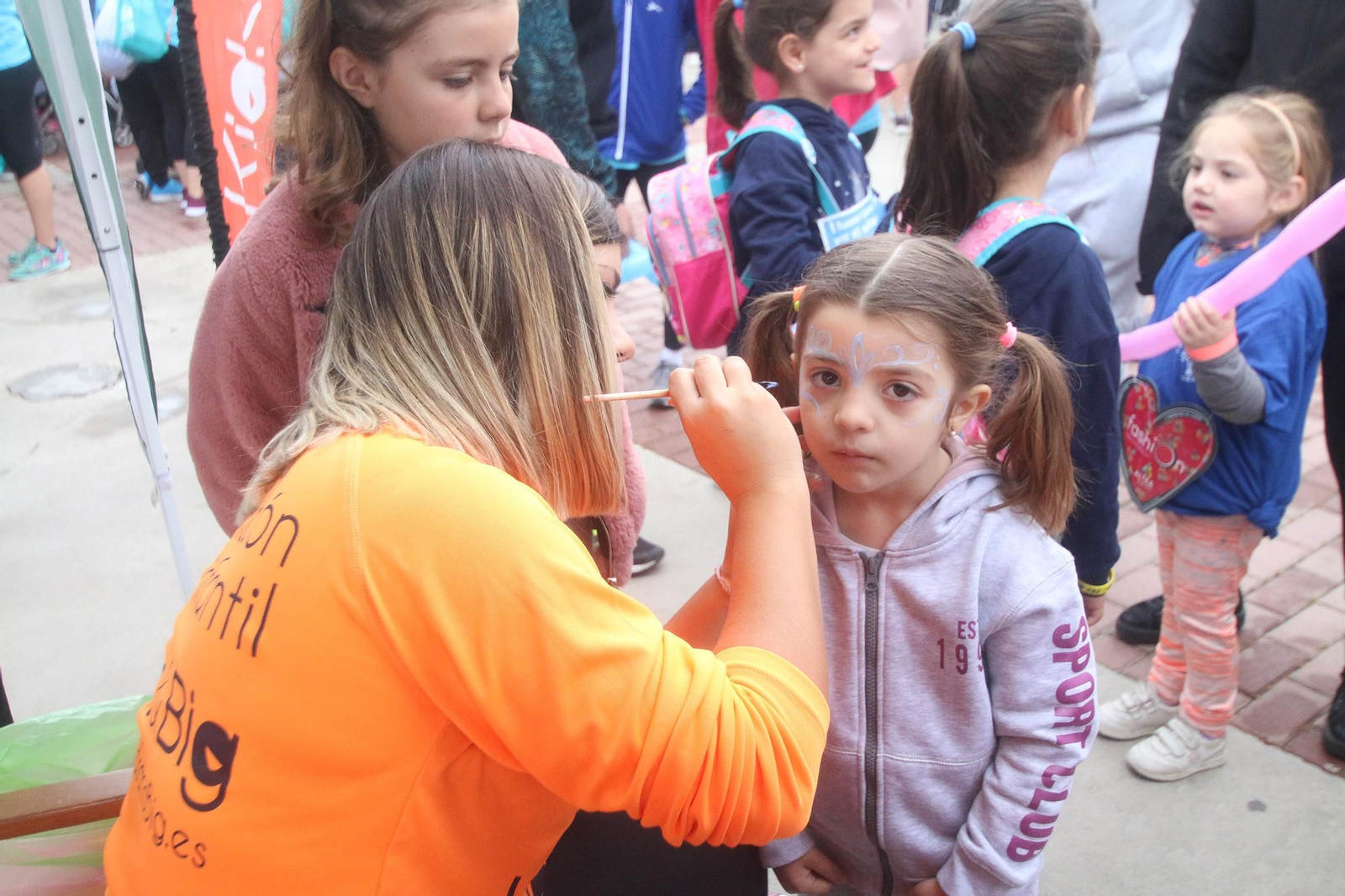 Galería gráfica de la 'RUNNER FASHION CARRERA AZUL POR EL AUTISMO'