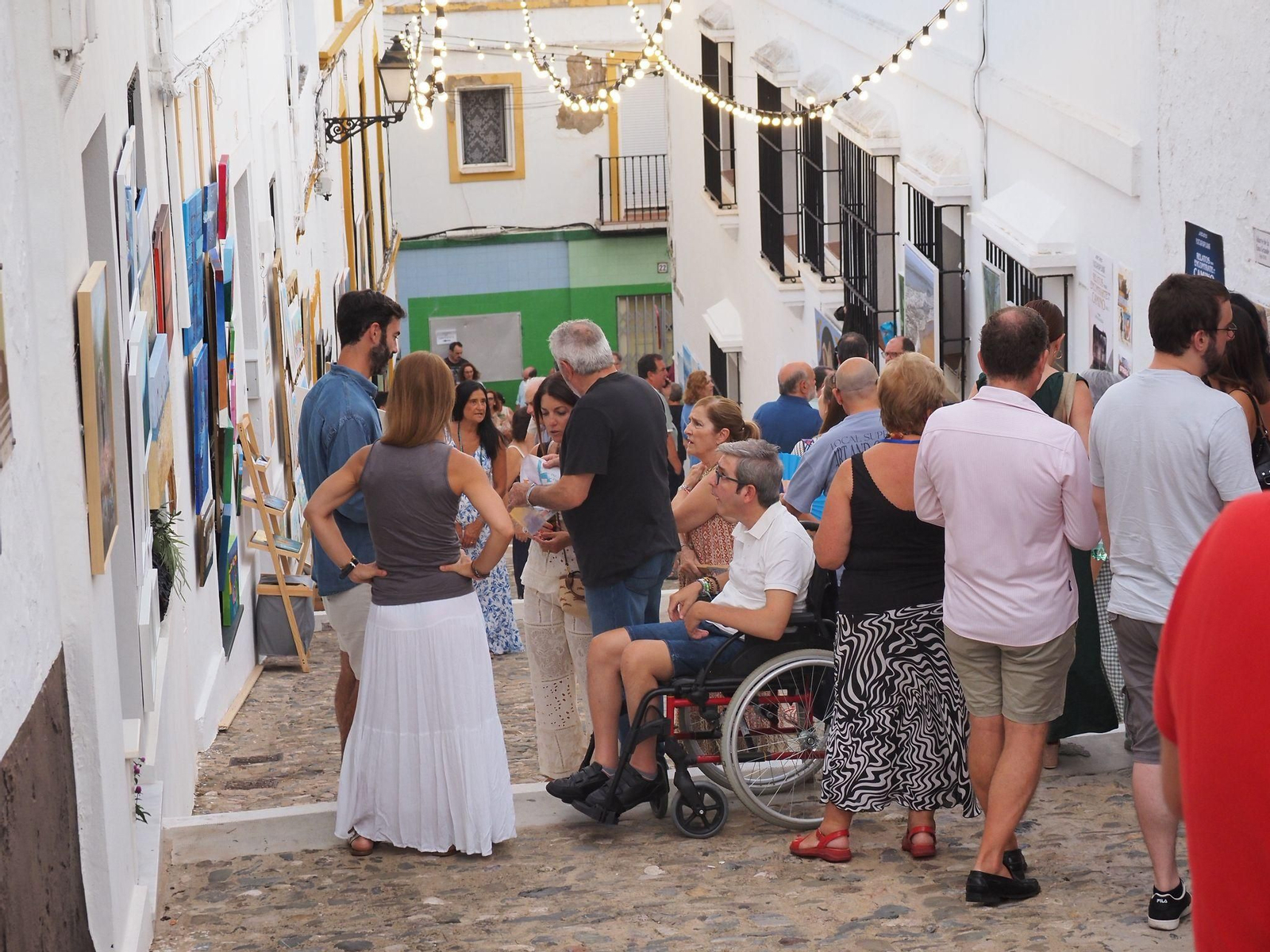 Paseo por el Arte de Ayamonte, el mayor museo efímero a cielo abierto, en imágenes