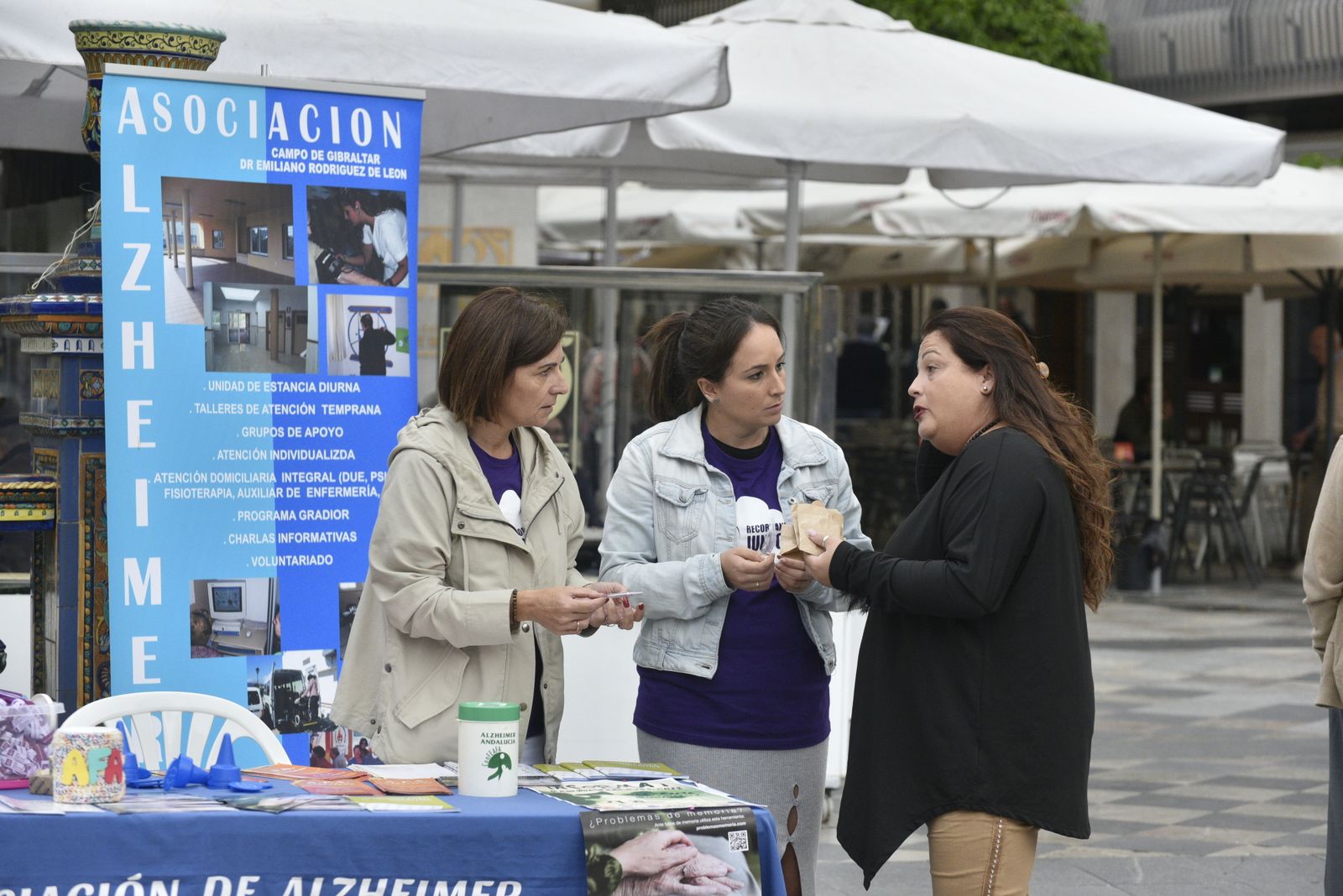 I muestra de entidades sociales Informat en La Plaza Alta