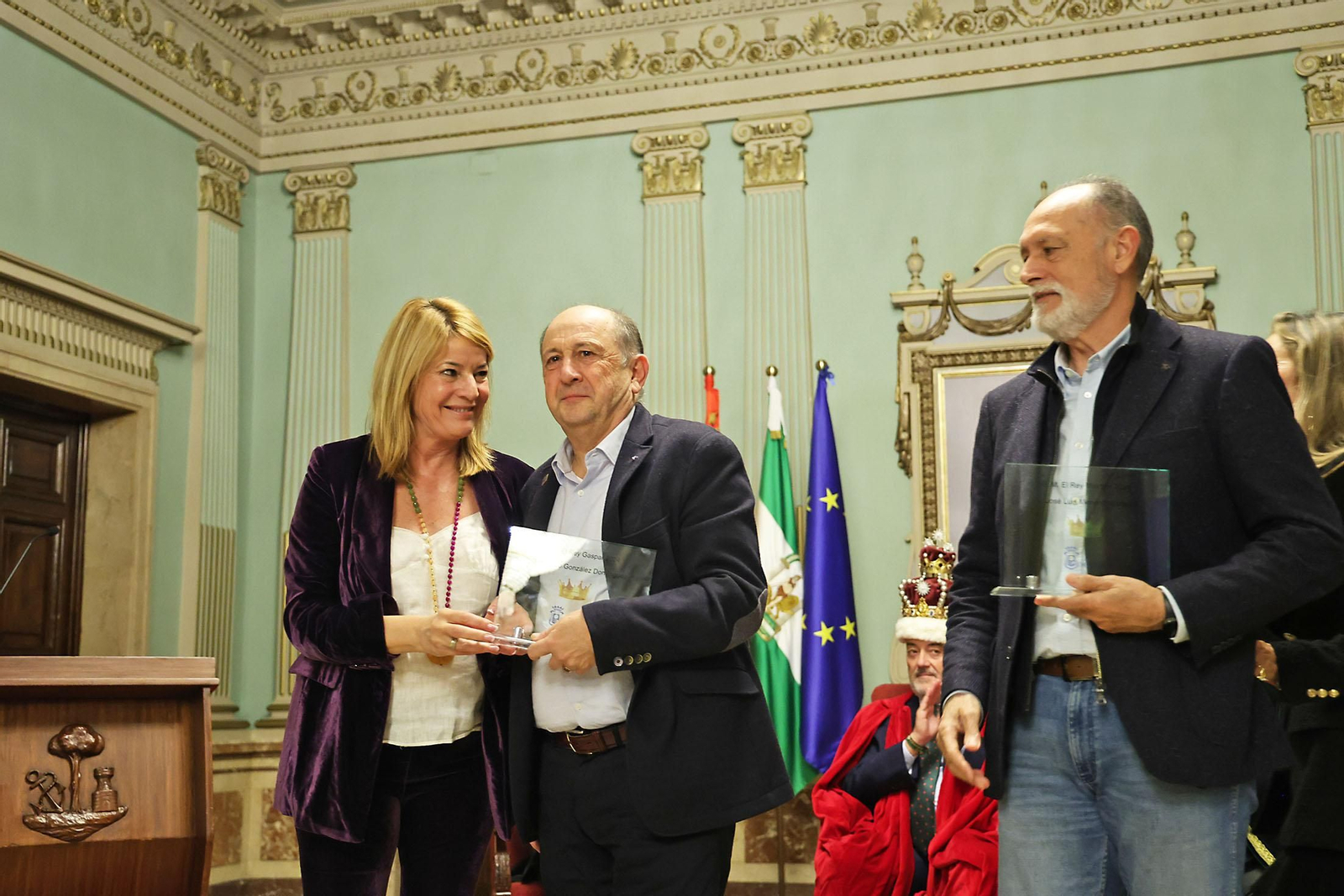Imágenes de la Coronación de sus Majestades los Reyes Magos de Huelva 2025