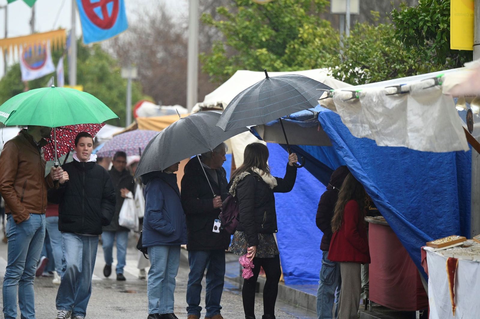 La lluvia desluce el último día del Mercado Andalusí