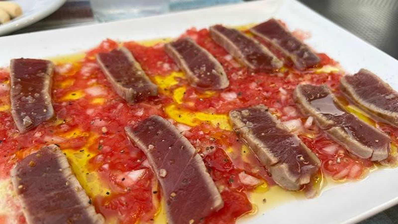 Bigote de atún, el plato estrella del 'Bar La Estrella' Bigote de atún, el plato estrella del 'Bar La Estrella'