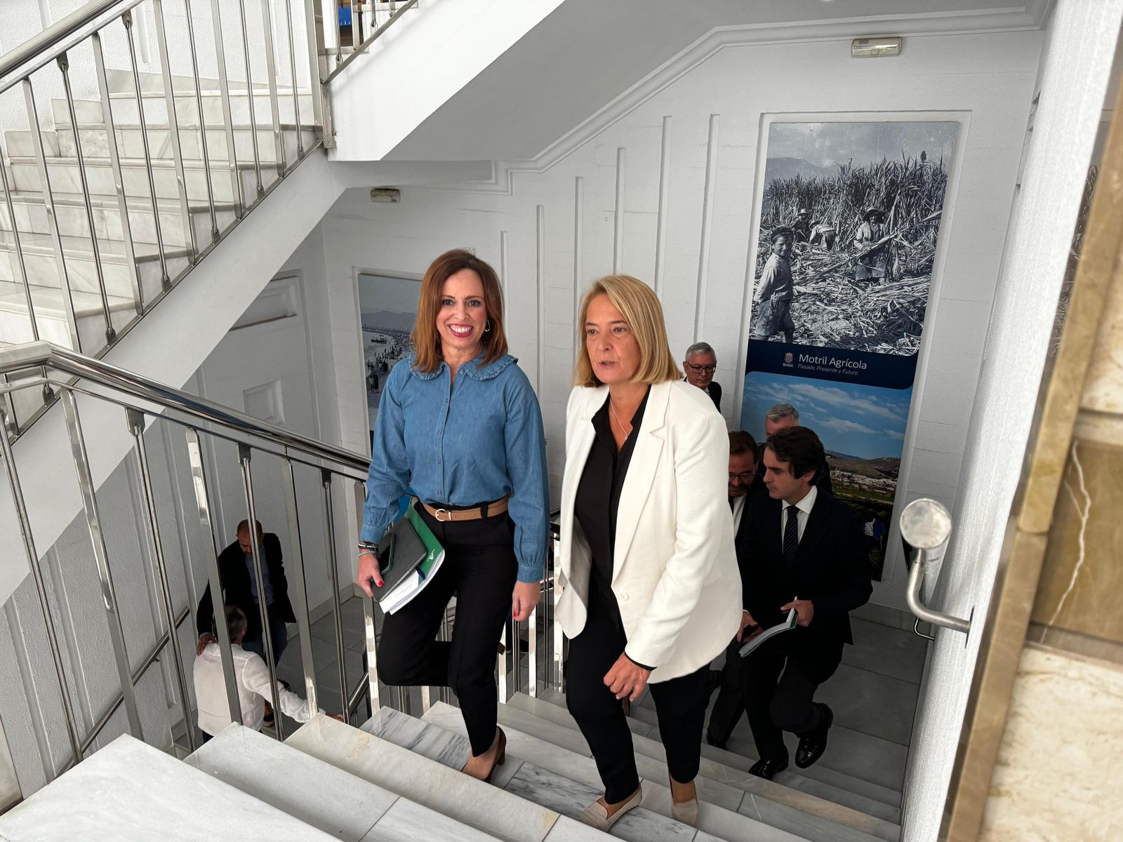 La consejera de Fomento, Rocío Díaz, y la alcaldesa de Motril, Luisa García Chamorro