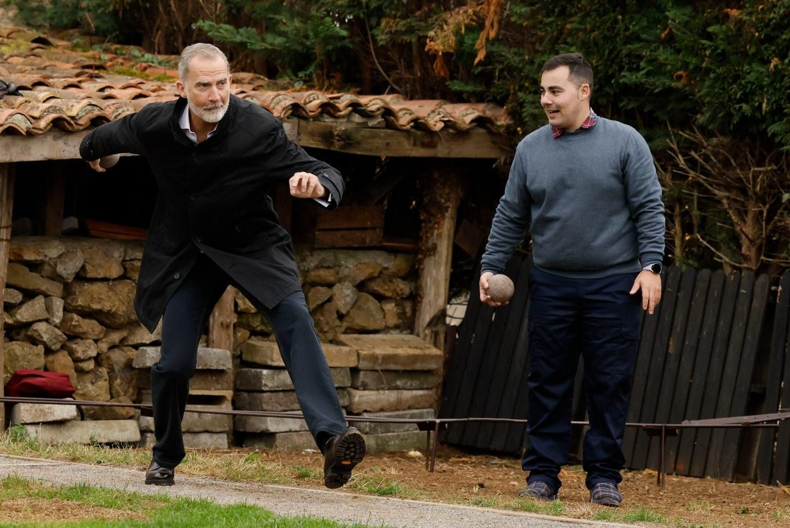 La Familia Real en Valdesoto, Pueblo Ejemplar de Asturias 2025, en imágenes