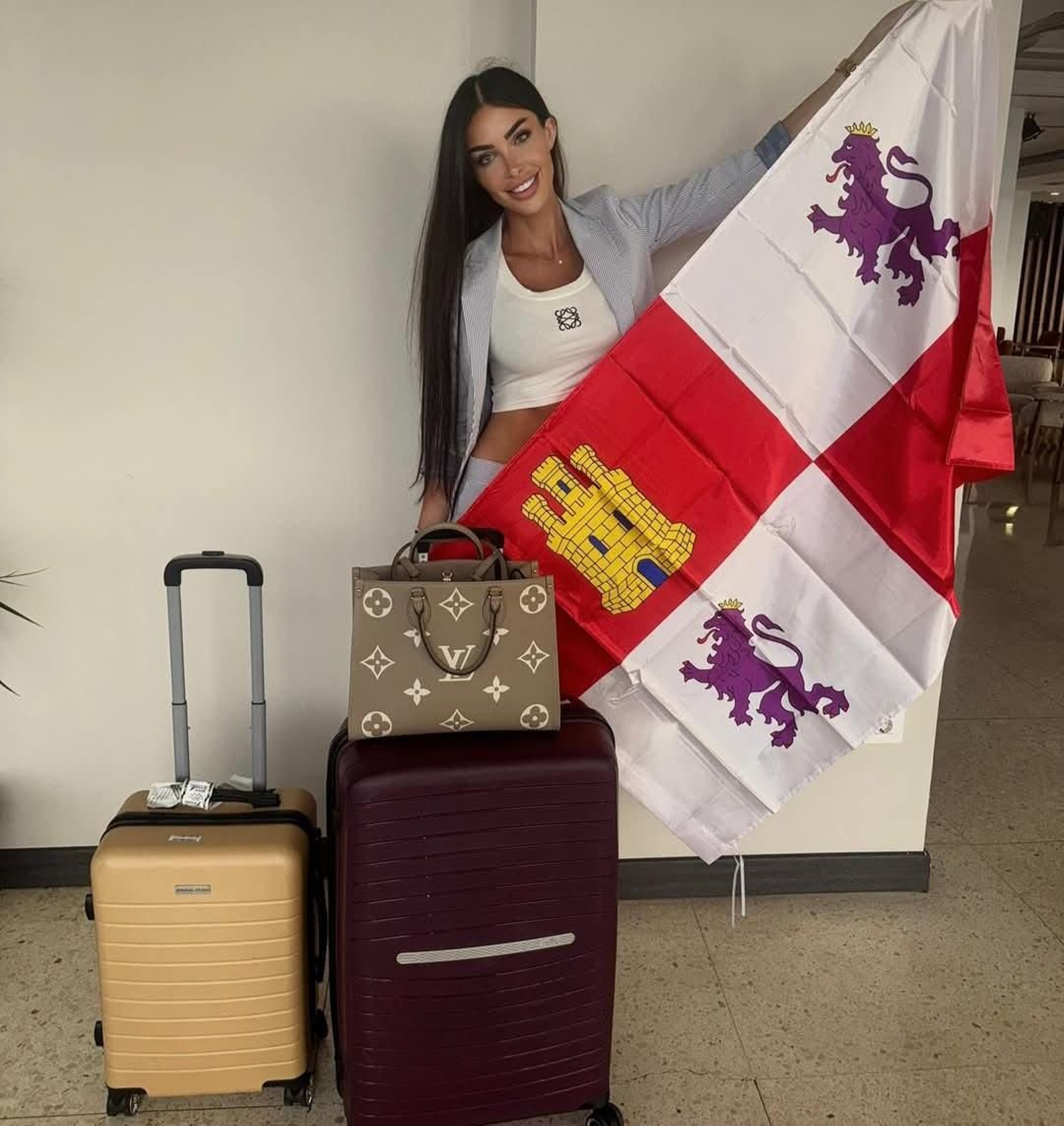 Claudia Sagrado