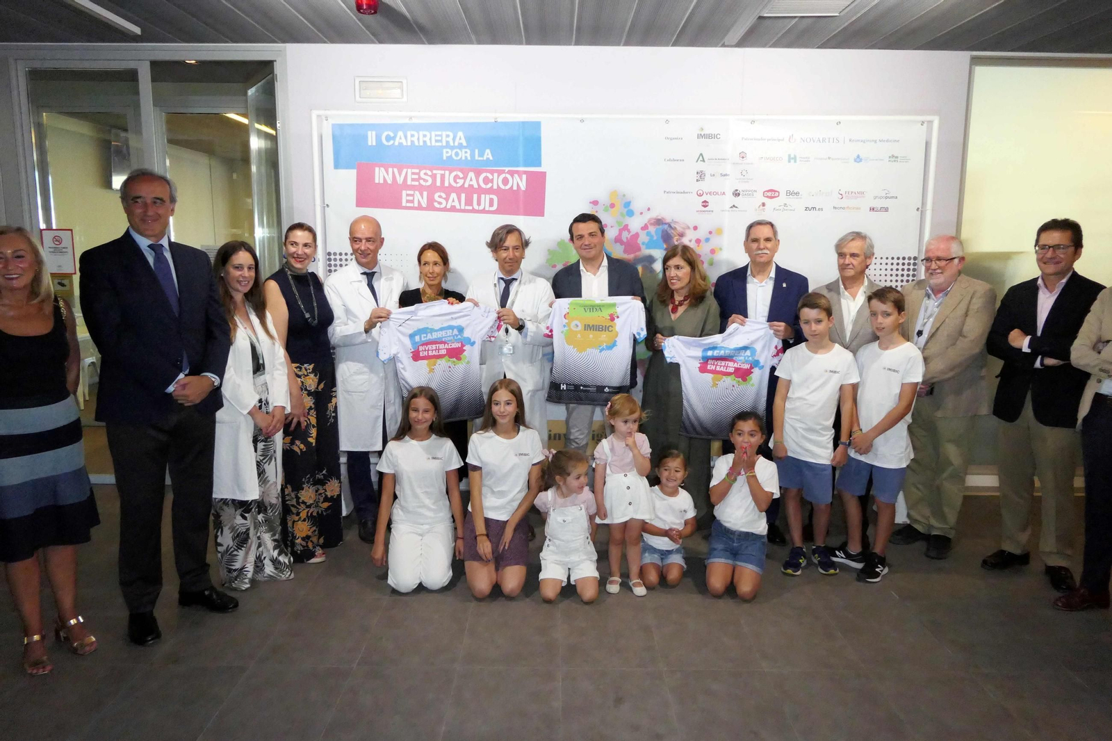 Asistentes a la presentación de la segunda Carrera por la Investigación