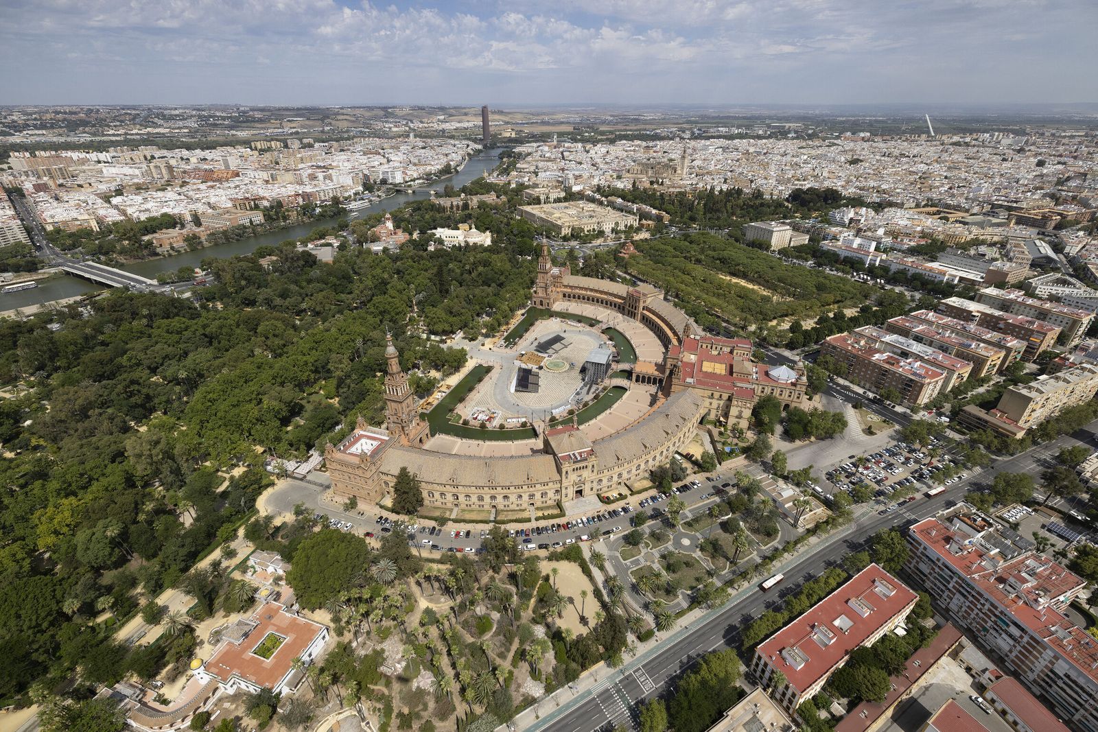Sevilla desde el helicóptero de la Policía Nacional