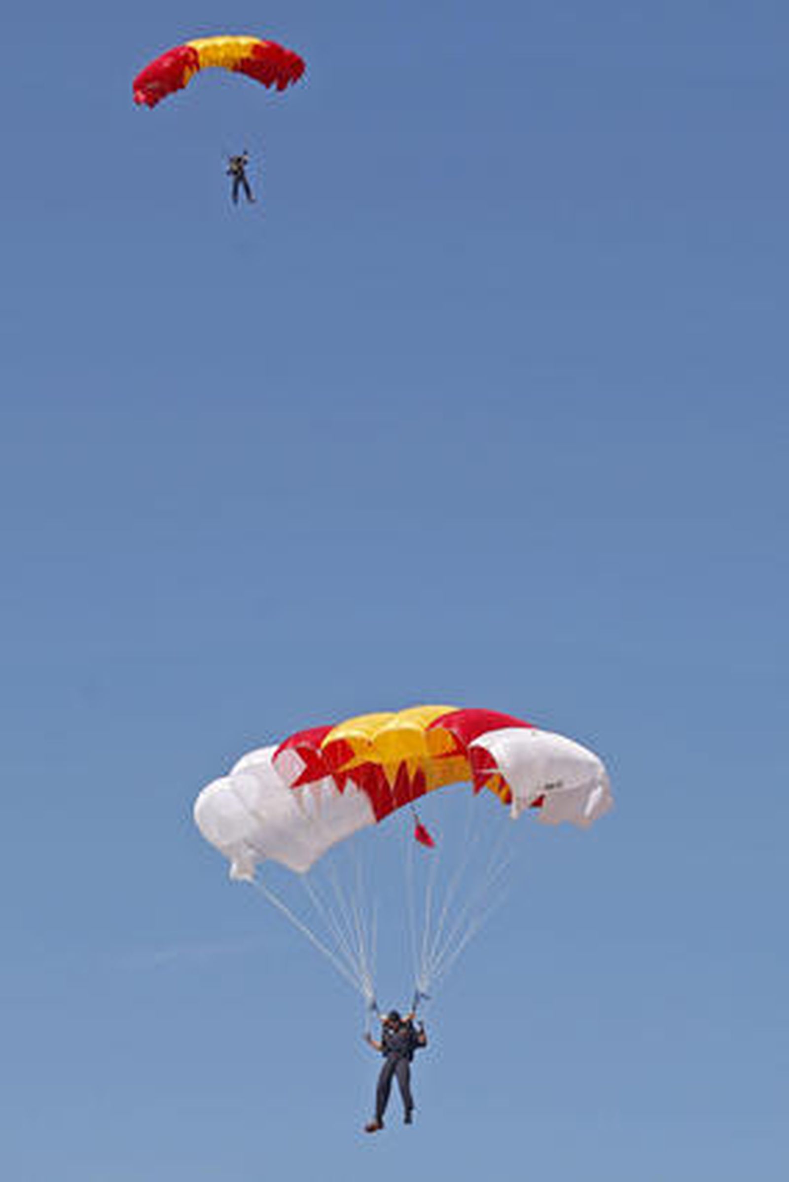 190.000 personas disfrutan del III Festival Aéreo en la playa de la Victoria. /Foto: Jesús Marín
