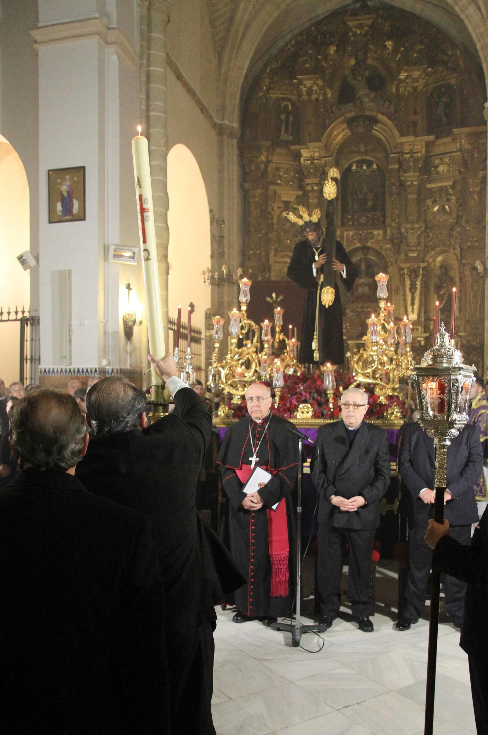 Imágenes del Vía Crucis Oficial de la Semana Santa presidido por el Señor de Pasión