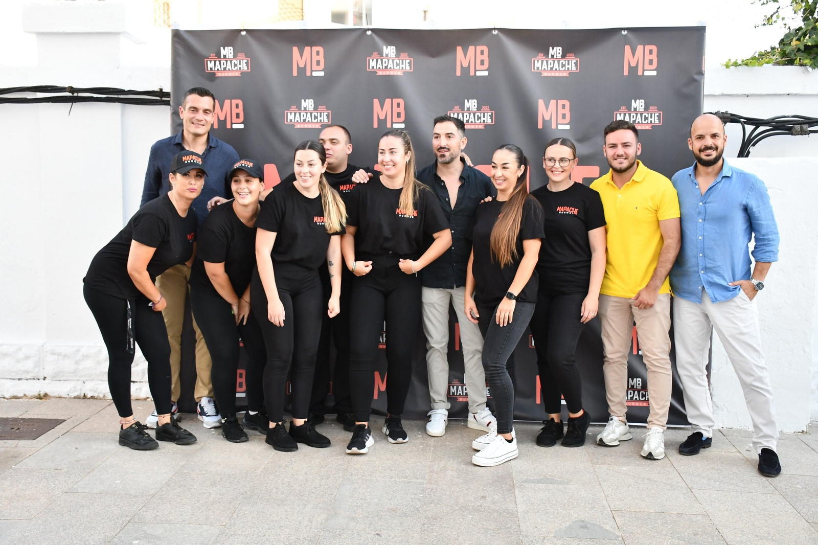 Equipo de Mapache Burguer Equipo de Mapache Burguer