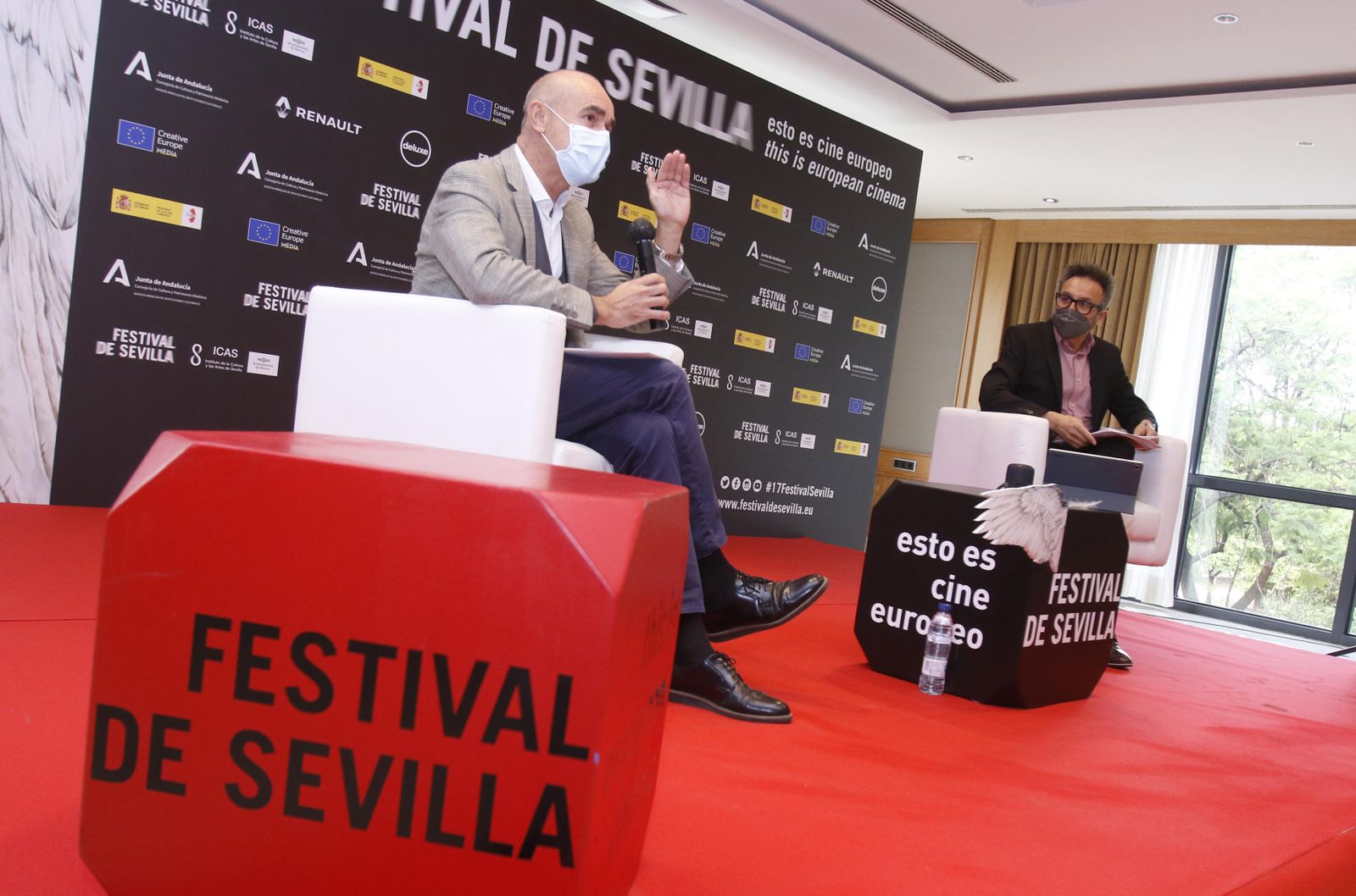 Antonio Muñoz y José Luis Cienfuegos, este martes en el hotel sede del festival.