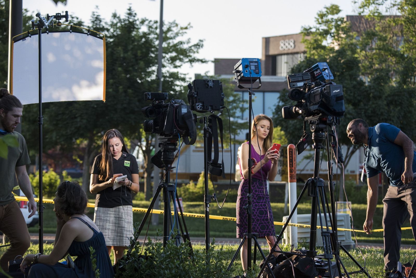 Las imágenes del tiroteo en un periódico de Maryland