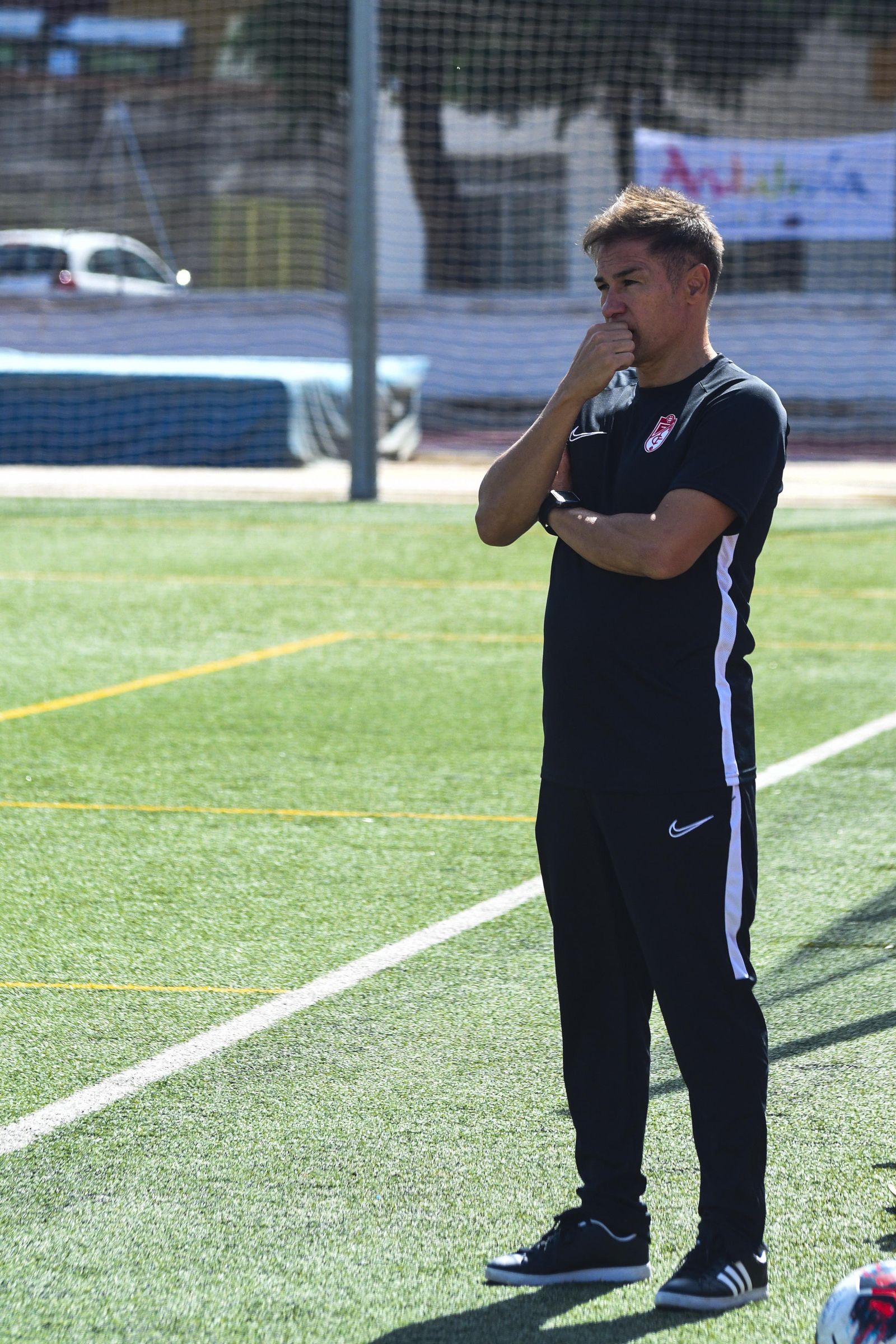 Roberto Valverde cambia el banquillo por la secretaría técnica