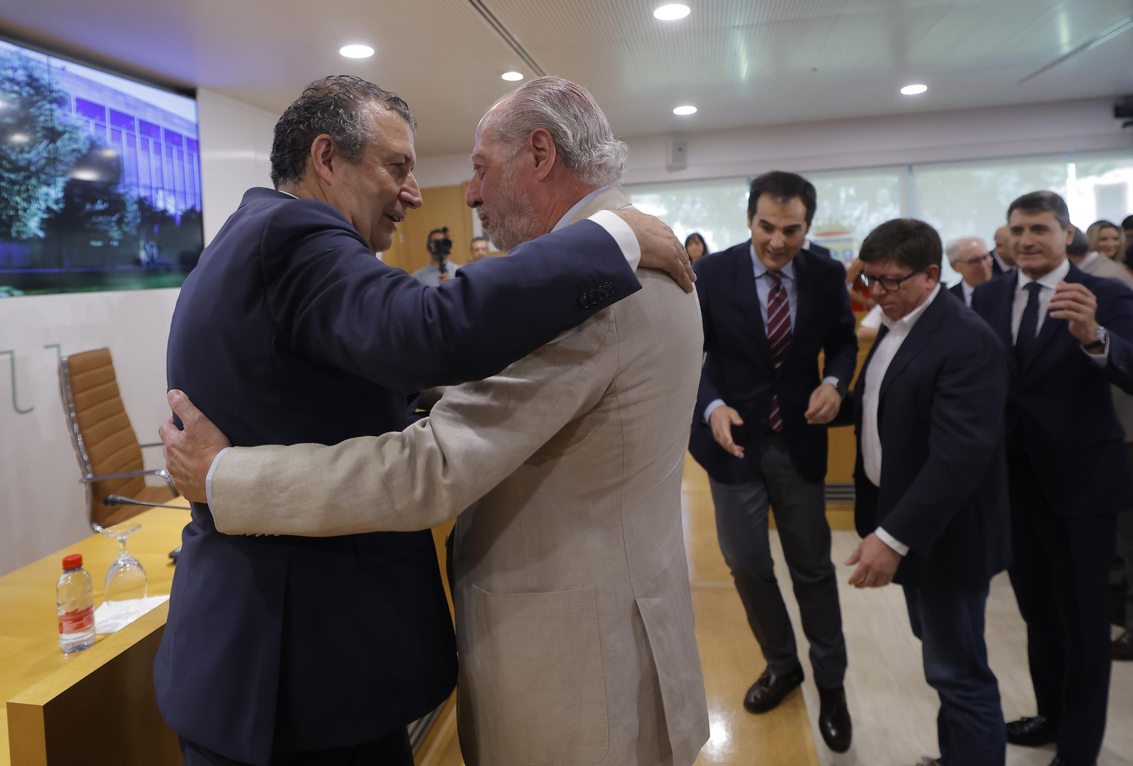 Pleno de constitución de la Diputación, todas las imágenes