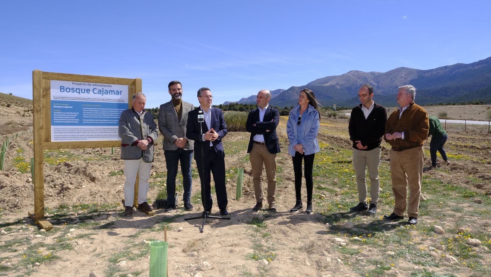 Cajamar pone 'la primera planta' para la reforestación de Sierra María-Los Vélez