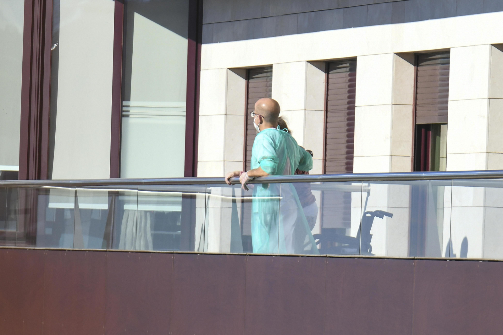 Fotos de un día histórico: así ha sido la vacunación en Granada