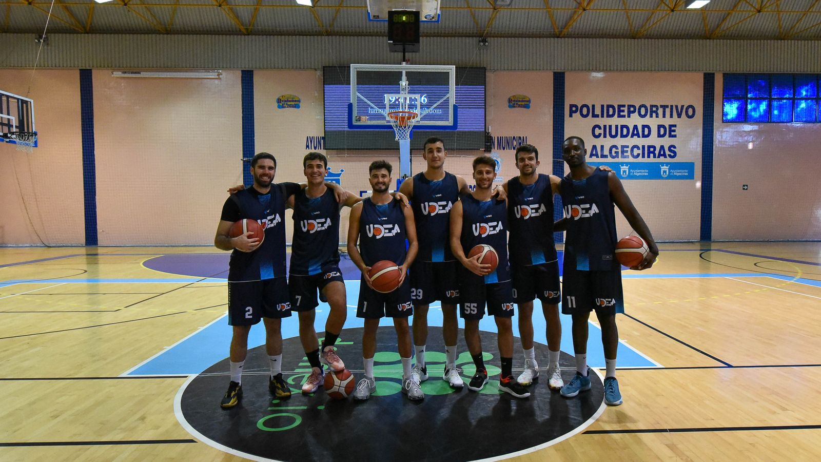 Las fotos del primer entrenamiento del UDEA 2023-24