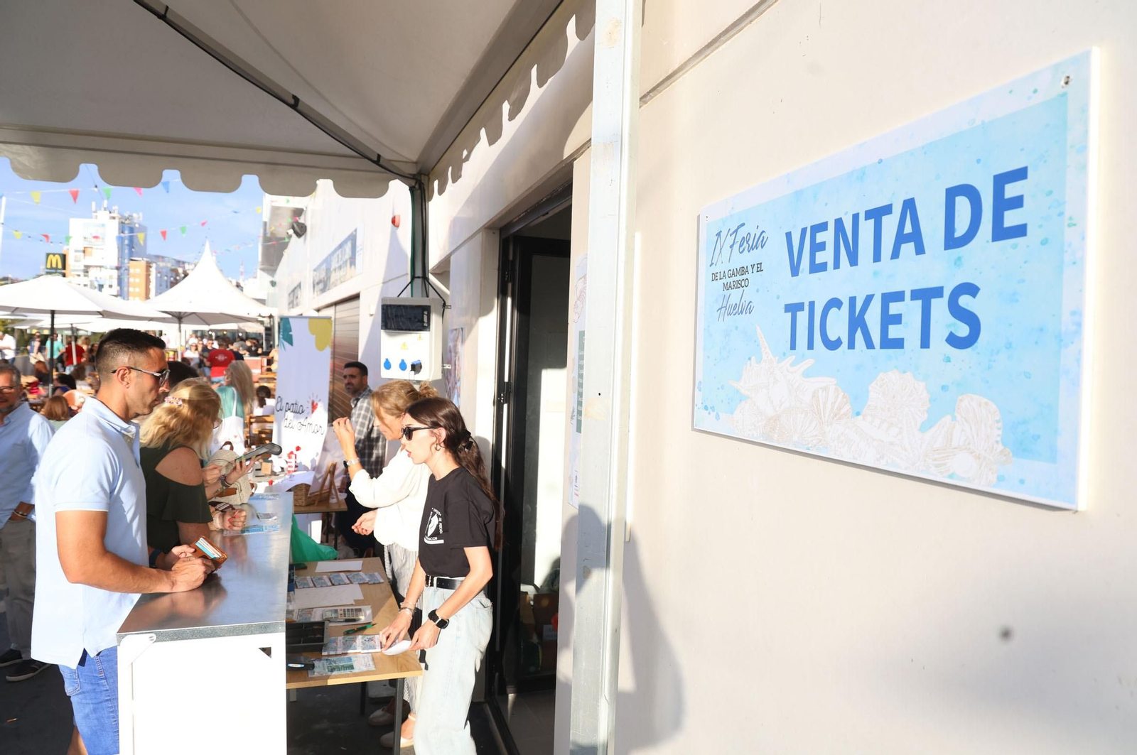 Imágenes de la 'IX Feria de la Gamba y el Marisco' de Huelva