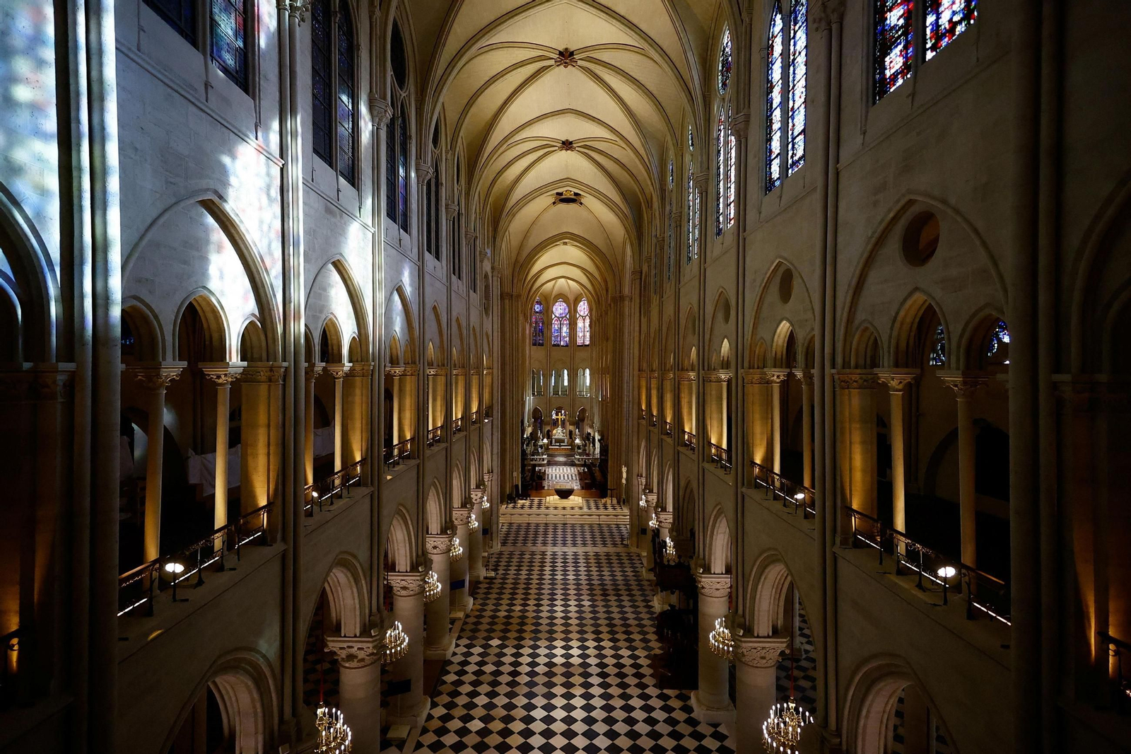 Así es el nuevo interior de Notre Dame tras la restauración Así es el nuevo interior de Notre Dame tras la restauración