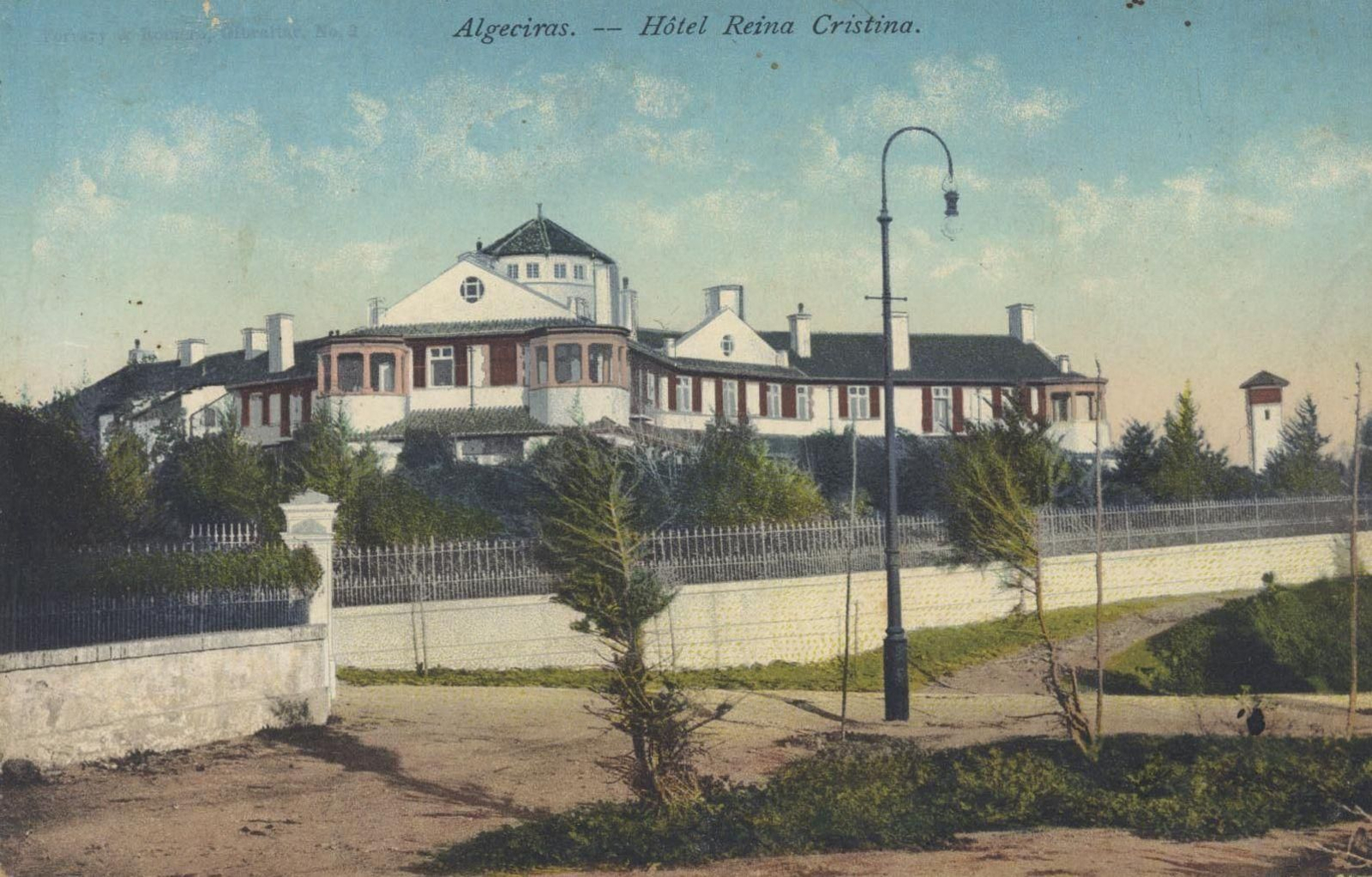 Una imagen de época del Hotel Reina Cristina.