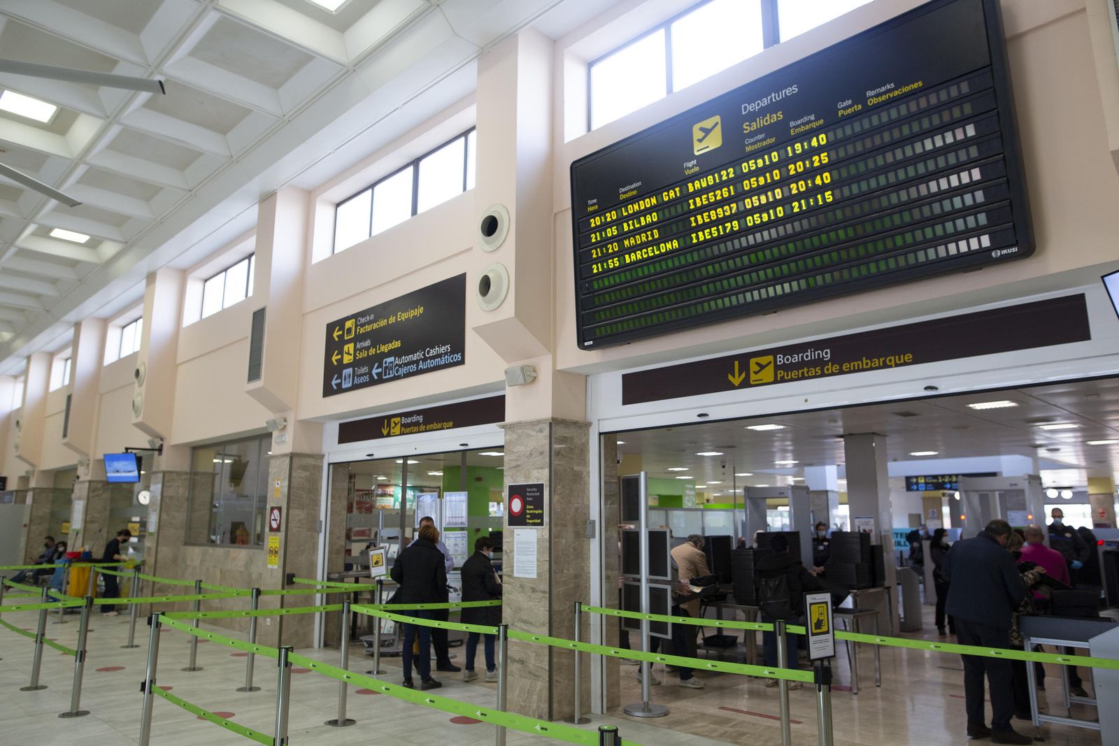 Imagen de la zona de control de pasajeros, que será remodelada este mes