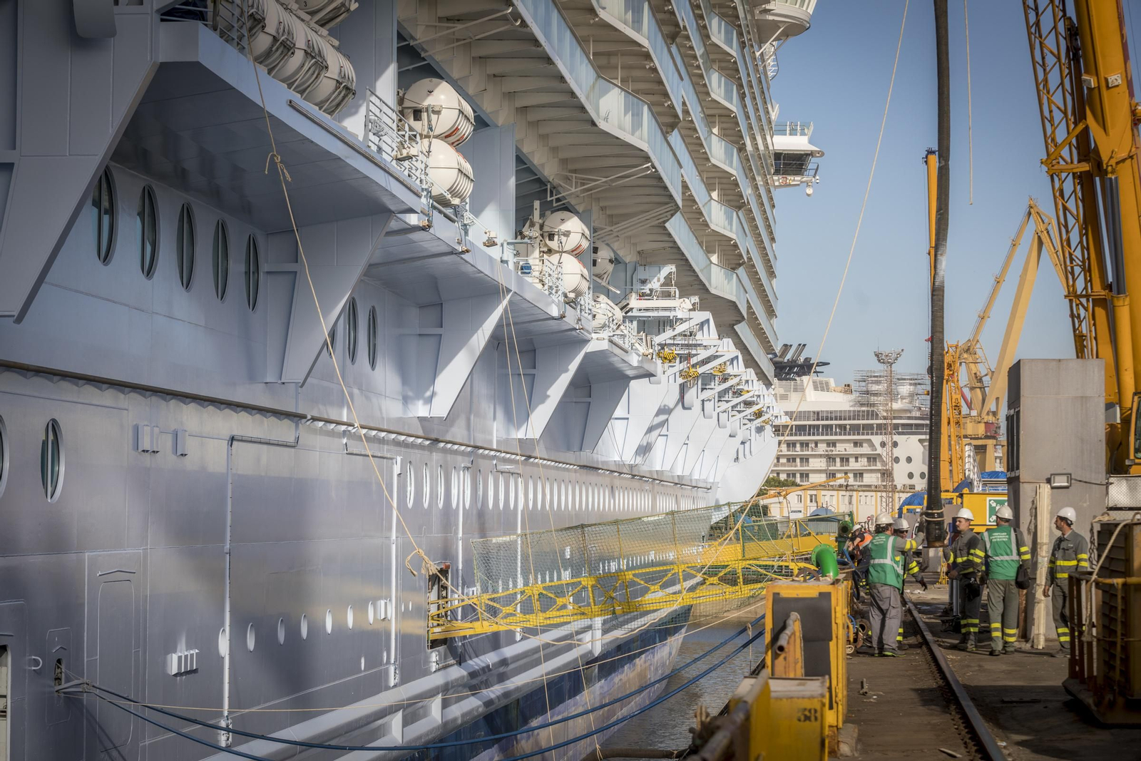 Reparación del 'Oasis of the Seas' en Navantia Cádiz