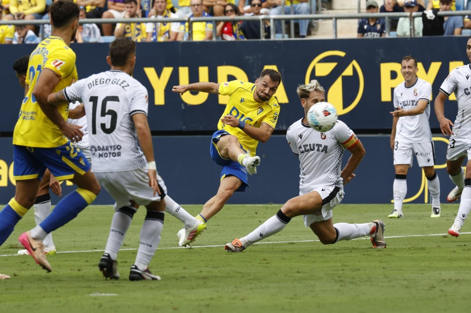 Las mejores imágenes del Cádiz CF - Ceuta