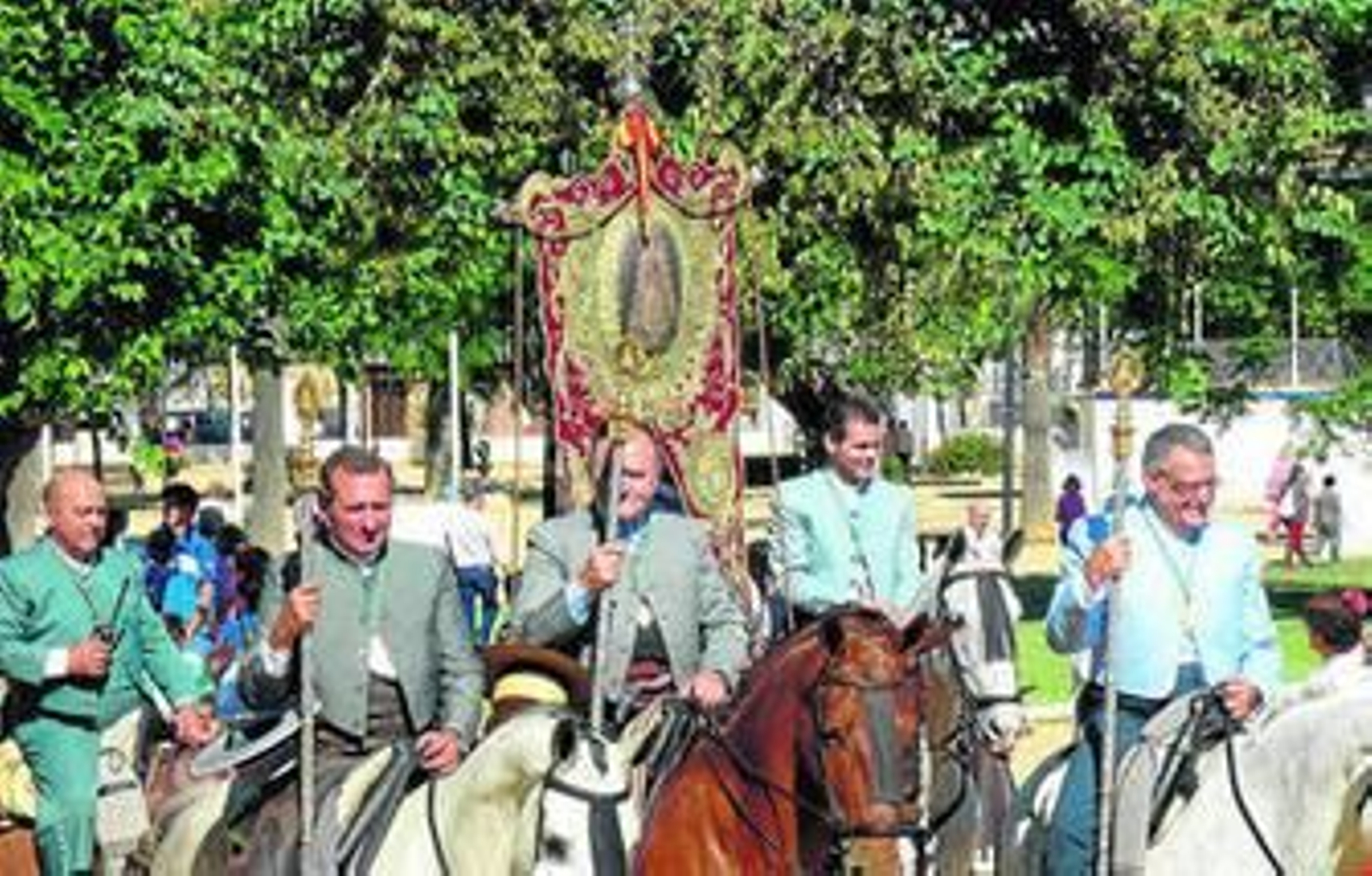 Almonte se disponía en la mañana de ayer a cubrir las tres leguas que le separan de El Rocío.