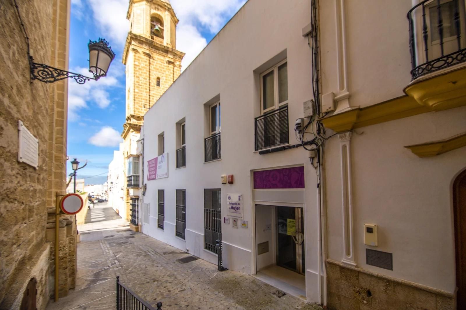 Sede de este espacio en el centro del municipio.